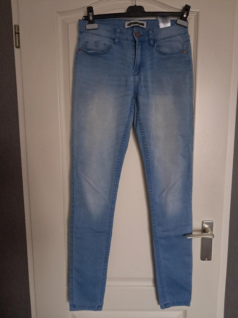 Broek noisy may, Blauw, Ophalen of Verzenden, Zo goed als nieuw, W27 (confectie 34) of kleiner