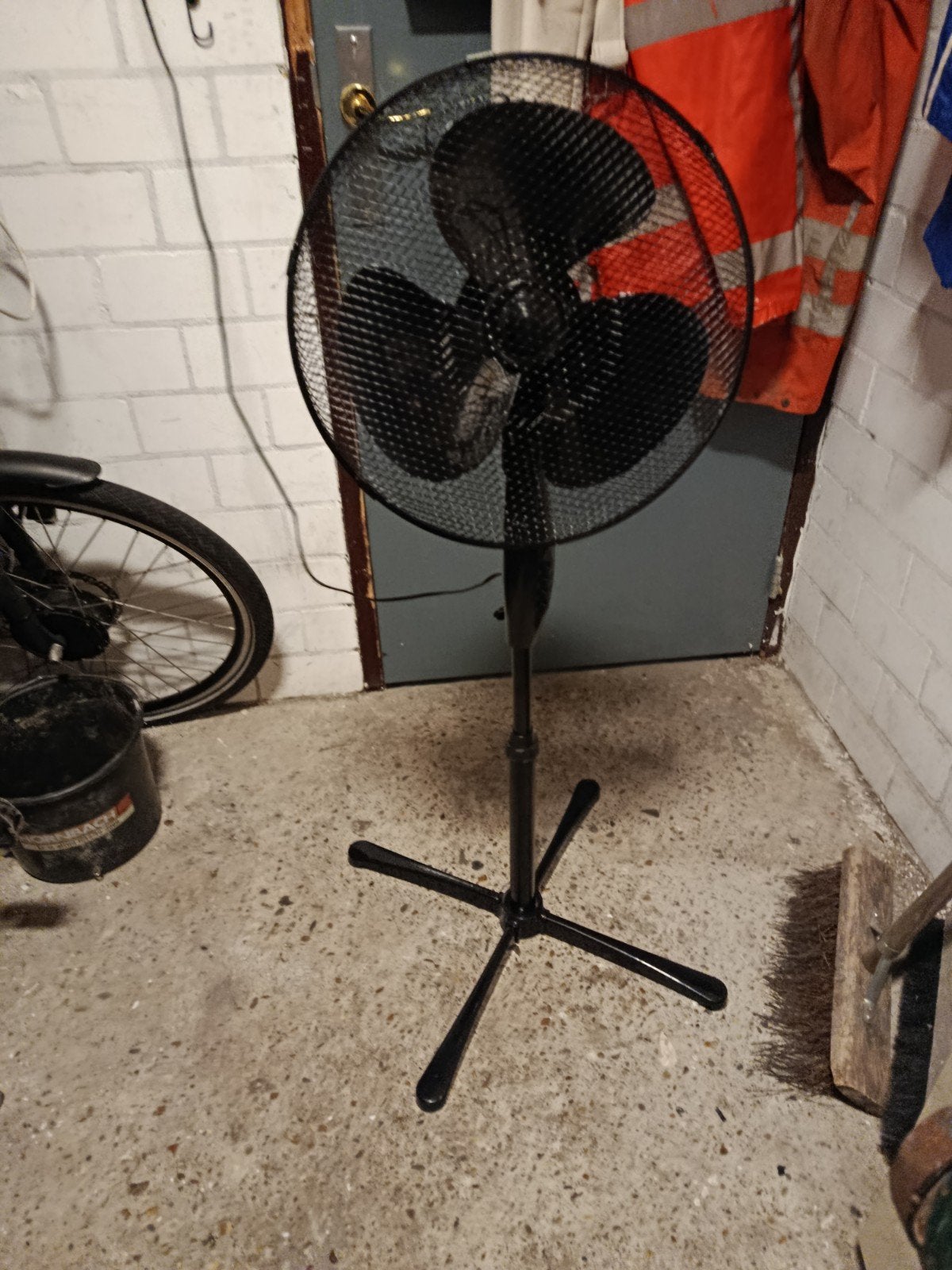 Zwarte Statiefventilator - Model FS40-02, 45W, Ophalen, Gebruikt, Statiefventilator