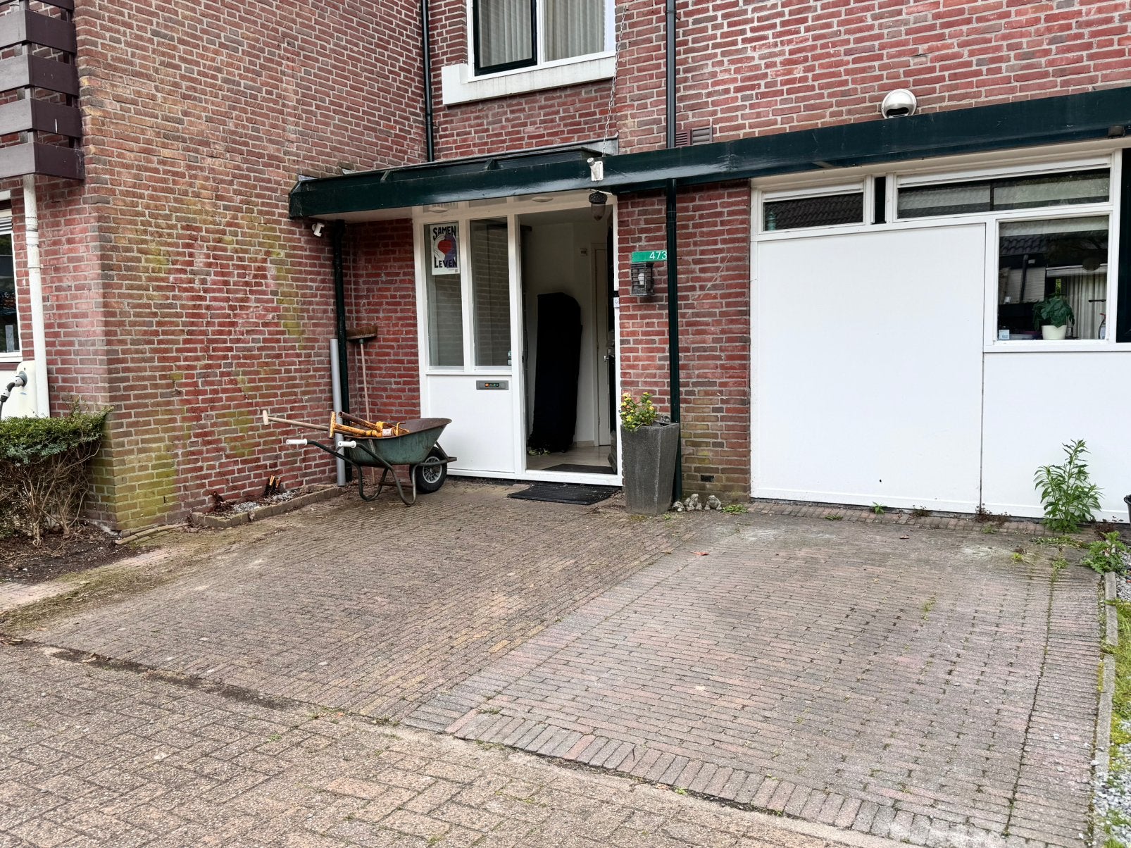 Gratis ijseltjes en klinkers, Tuin en Terras, Tegels en Klinkers, Ophalen, Gebruikt, Klinkers, 10 m² of meer