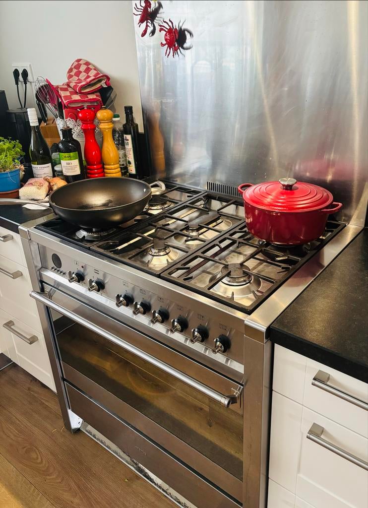 Smeg gasfornuis 6 pits met oven, Witgoed en Apparatuur, Fornuizen, Gebruikt, 60 cm of meer, Ophalen of Verzenden, Gas