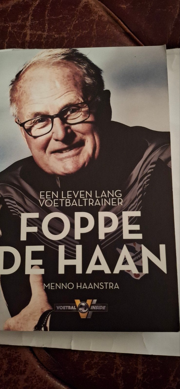 Foppe de Haan - Een leven lang voetbaltrainer, Boeken, Ophalen of Verzenden, Zo goed als nieuw, Menno Haanstra, Overige sporten