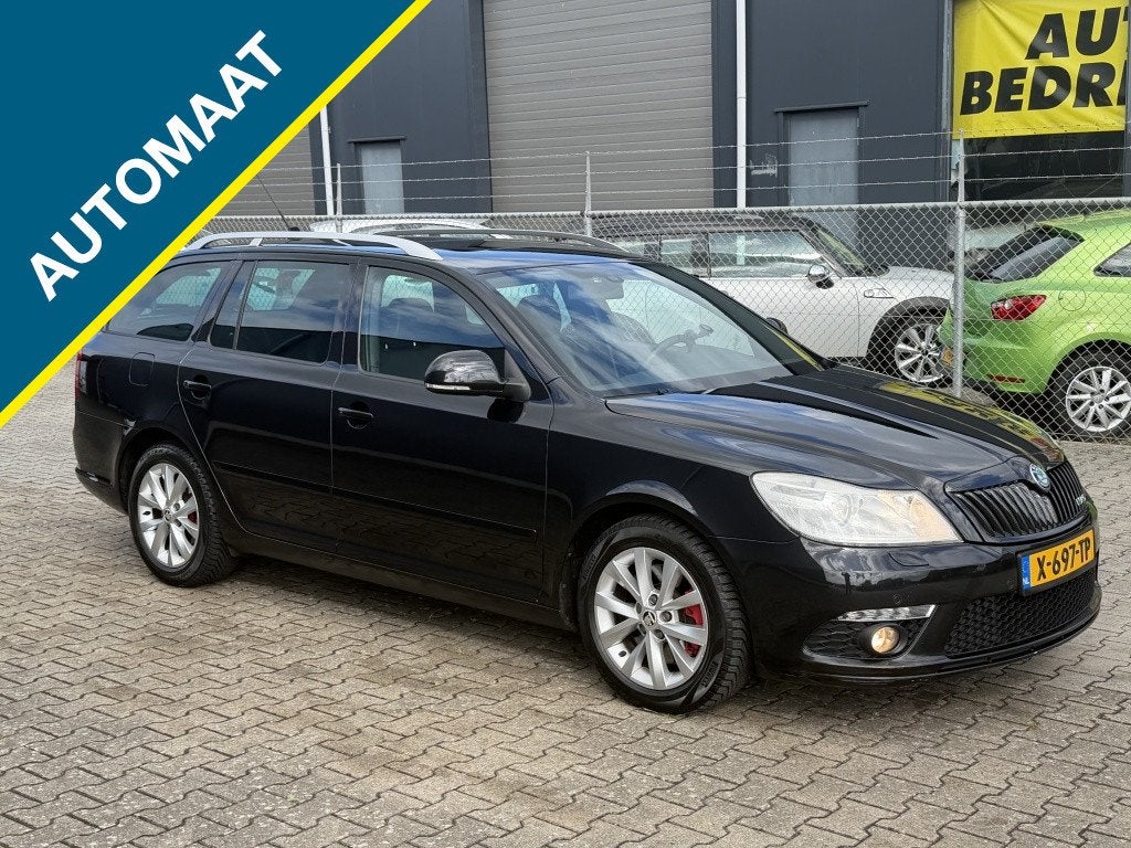 Skoda Octavia Combi 2.0 TFSI RS LEDER CLIMA Apk:6-2027, Euro 5, Gebruikt, 1370 kg, 4 cilinders