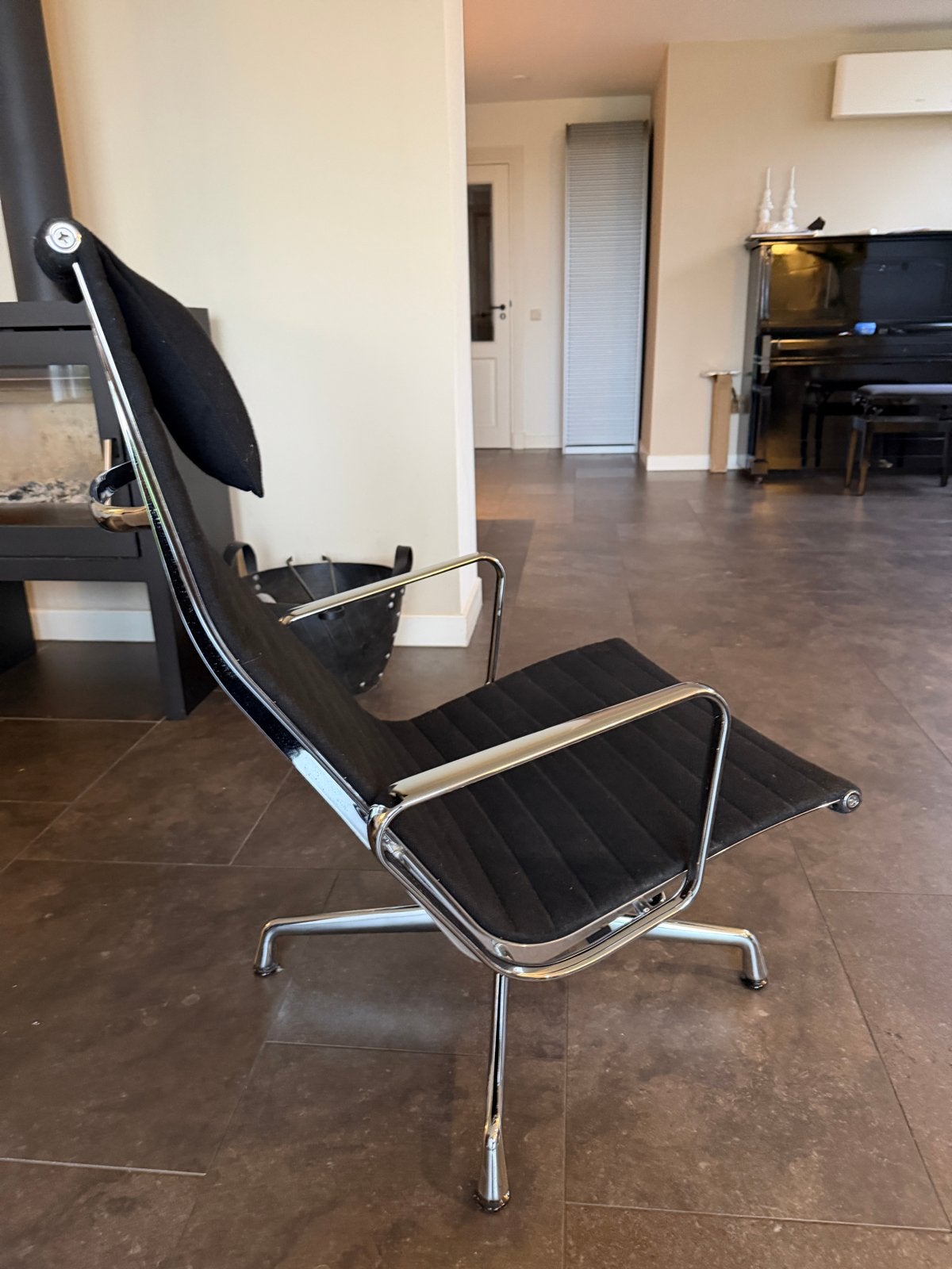 Originele Eames Lounge Chair EA 124 - Zwart, Huis en Inrichting, Ophalen, Gebruikt, Zwart, Metaal