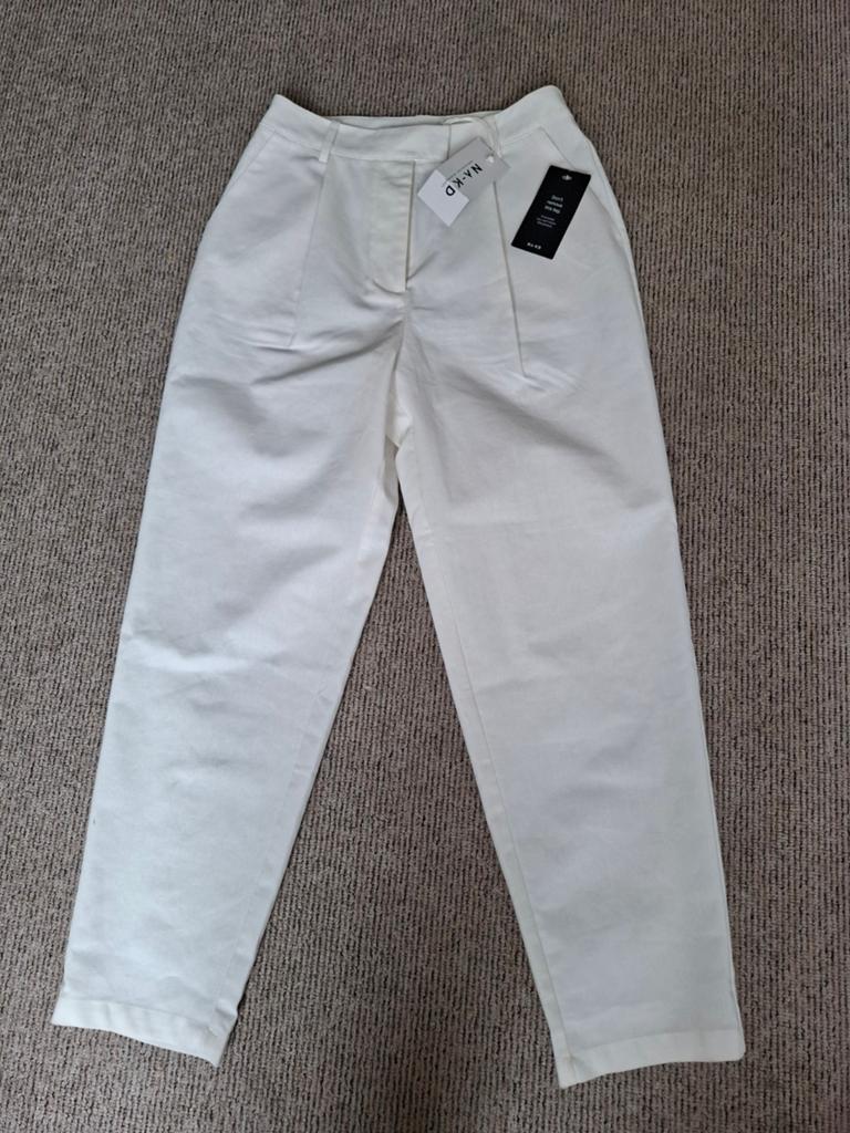 NA-KD linnen blend chino broek crème maat 36 nieuw, NA-KD, Beige, Nieuw, Ophalen of Verzenden