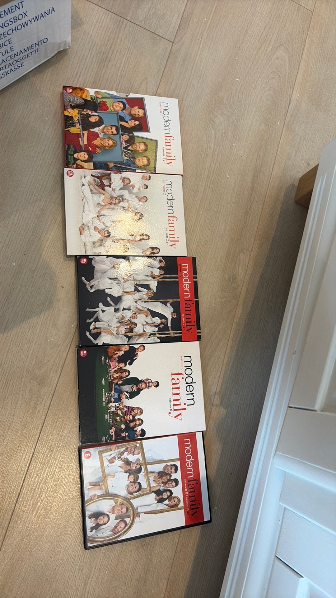Modern Family DVD's - Seizoen 1, 2, 6, 7 en 8, Seizoen 1, Verzenden, Alle leeftijden, Nederlands