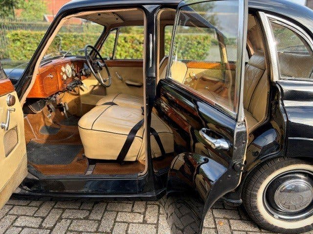 Daimler Conquest Century Saloon, 1955, foto 9