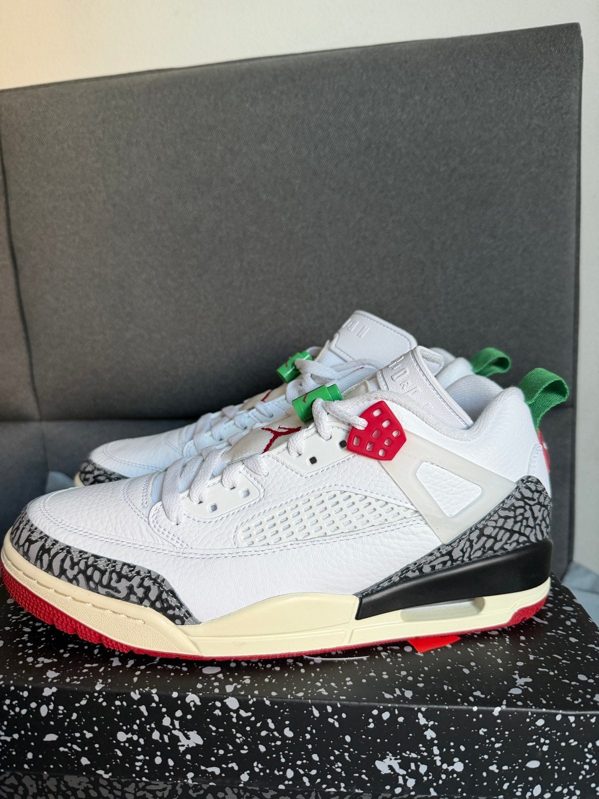 Jordan Low Spizike - Nieuw in doos - Maten 42, 43, 46, Wit, Nieuw, Ophalen of Verzenden, Sneakers of Gympen
