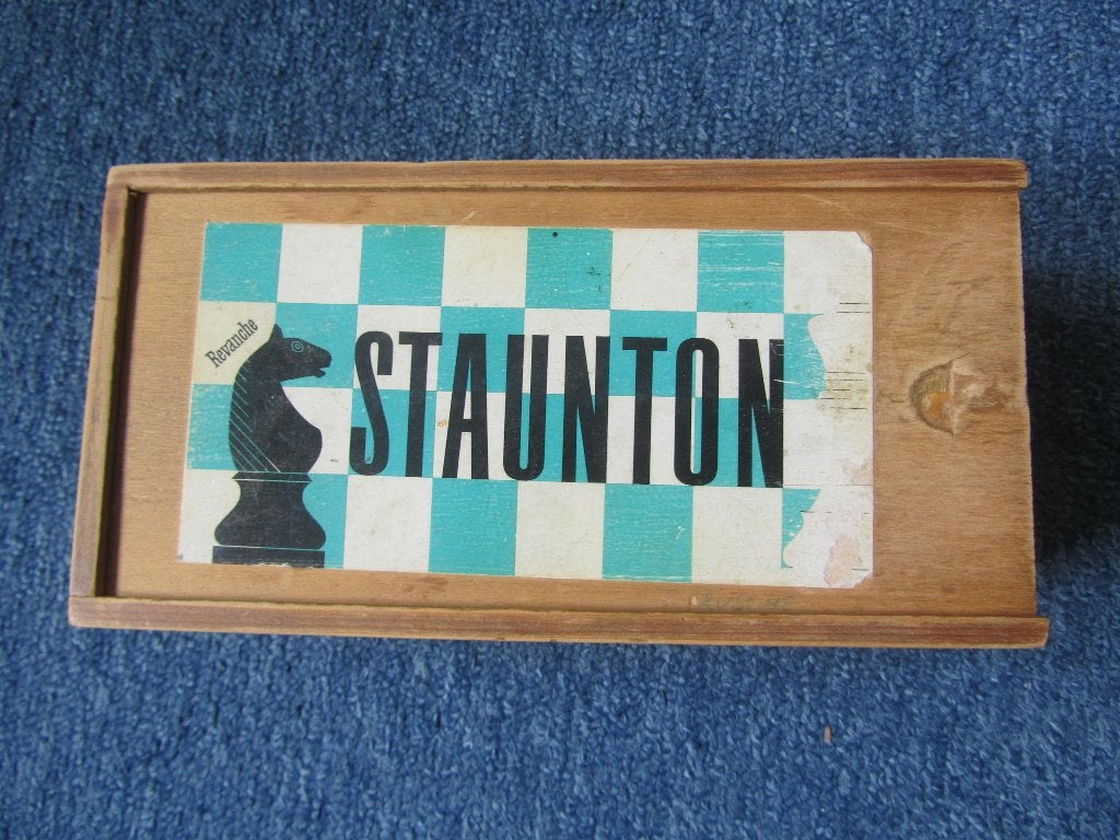 Schaakstukken, staunton, hout, Koning is 8 cm, Een of twee spelers, Ophalen of Verzenden, Zo goed als nieuw