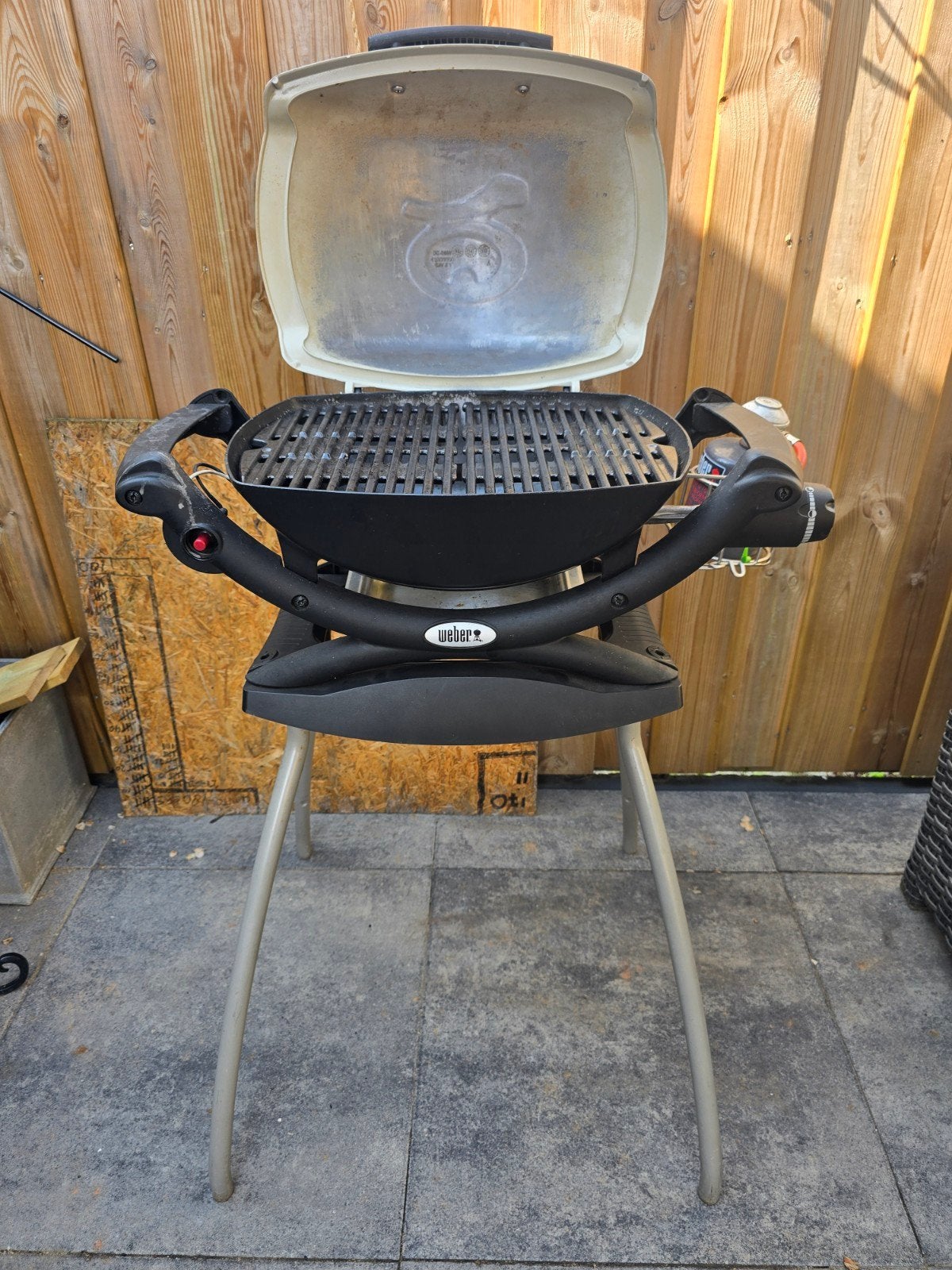 Weber gasbarbecue Q1000, Ophalen
