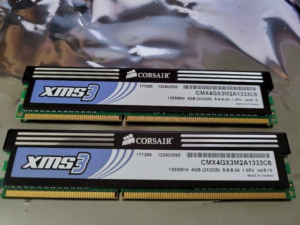 DDR3 memory 4GB Corsair, DDR3, Ophalen of Verzenden, Zo goed als nieuw, Desktop