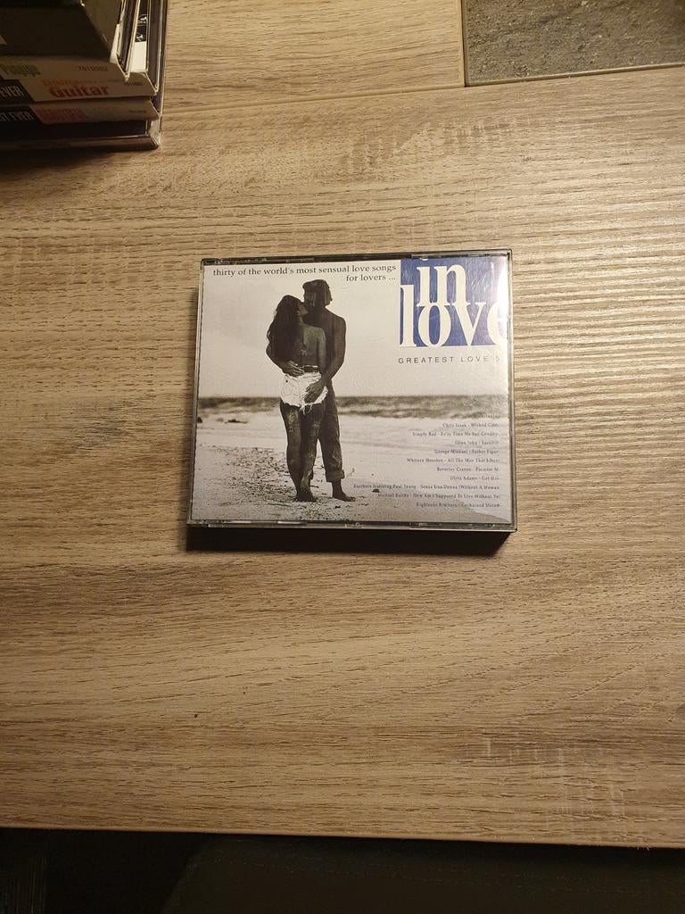 Cd in love, Ophalen of Verzenden, Zo goed als nieuw, Pop