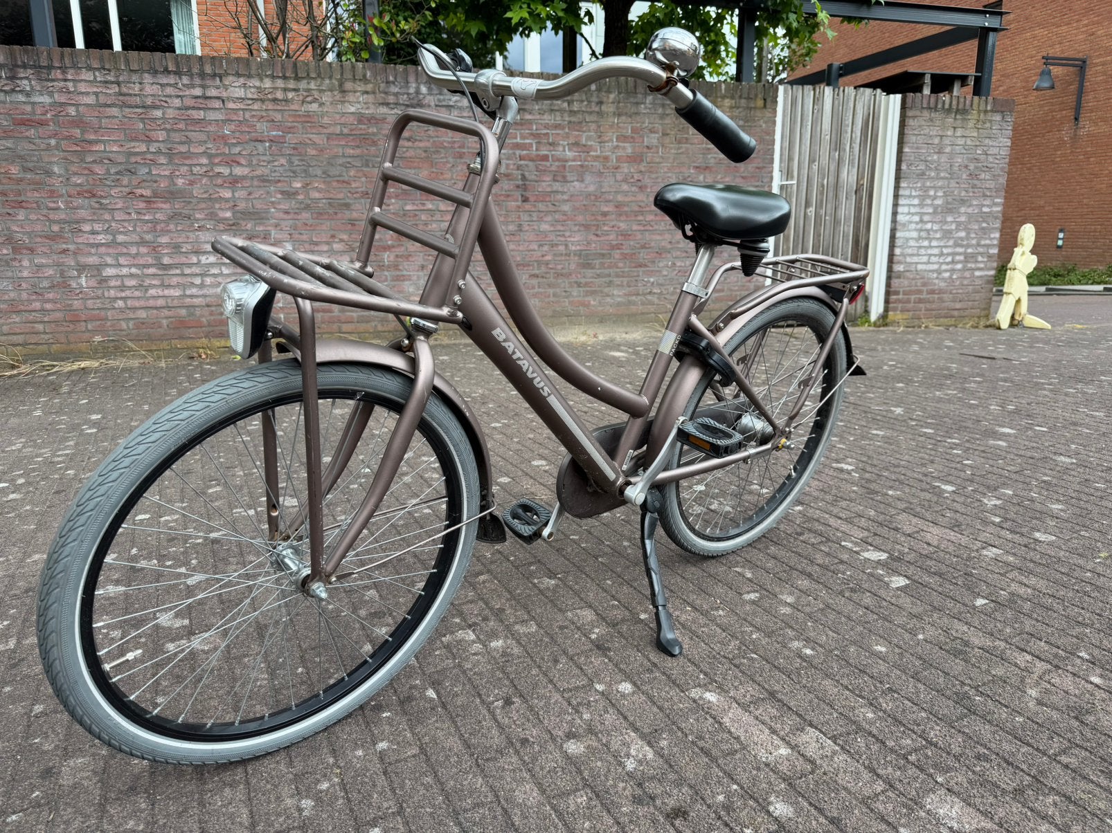 Mooie en nette batavus fiets meiden met voordrager (kratje), Fietsen en Brommers, Fietsen | Dames | Omafietsen, Ophalen, Terugtraprem