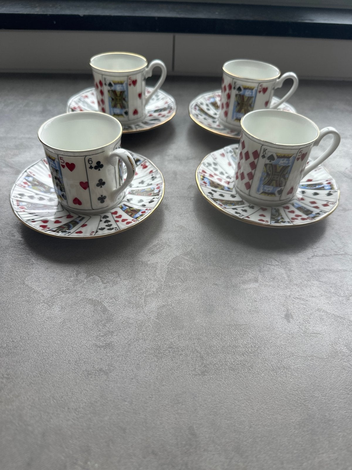 4 Queen's Fine China kop en schotels, speelkaart design, 197, Ophalen of Verzenden