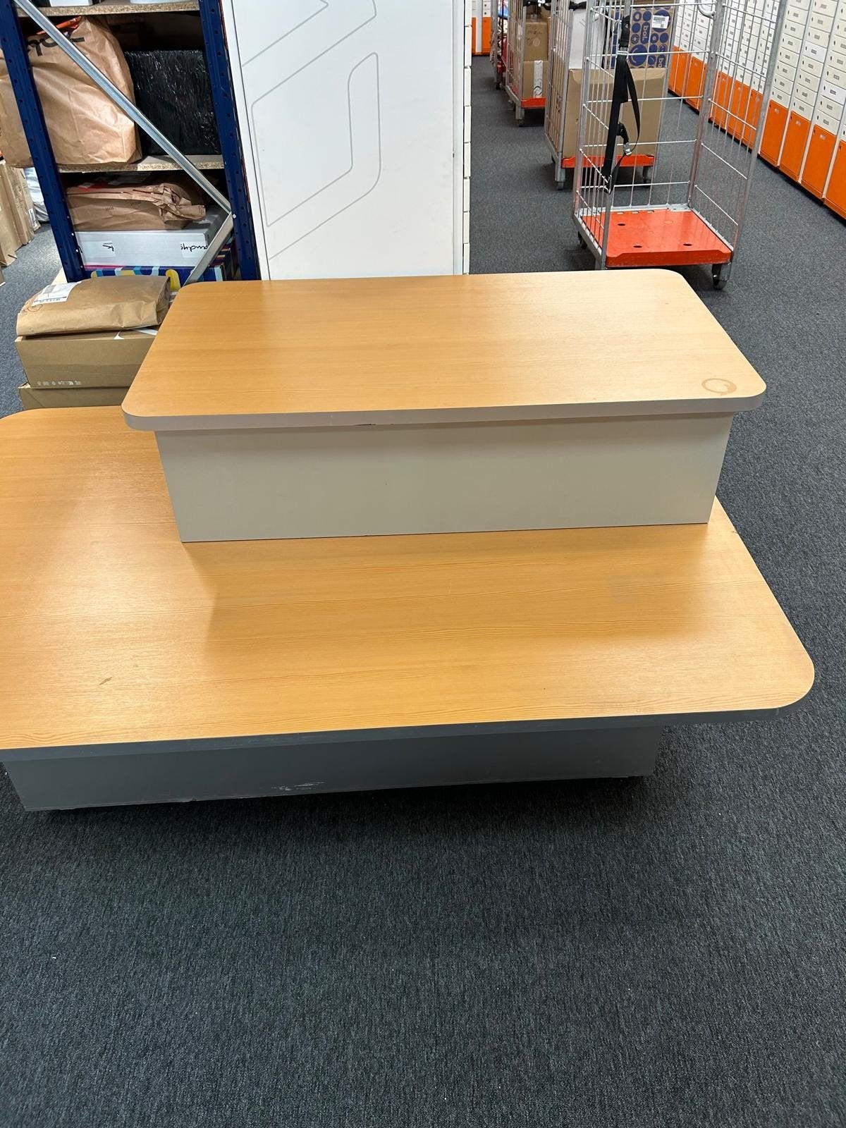 2 GRATIS Robuuste winkeldisplay / toonbank met opzetstukken, Ophalen