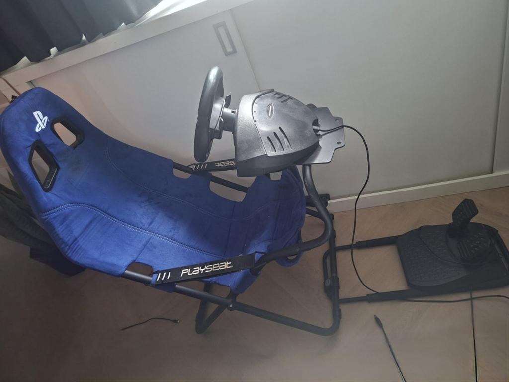 Playstation playseat met Logitech G29 racestuur en pedalen, Spelcomputers en Games, Spelcomputers | Xbox | Accessoires, Ophalen of Verzenden