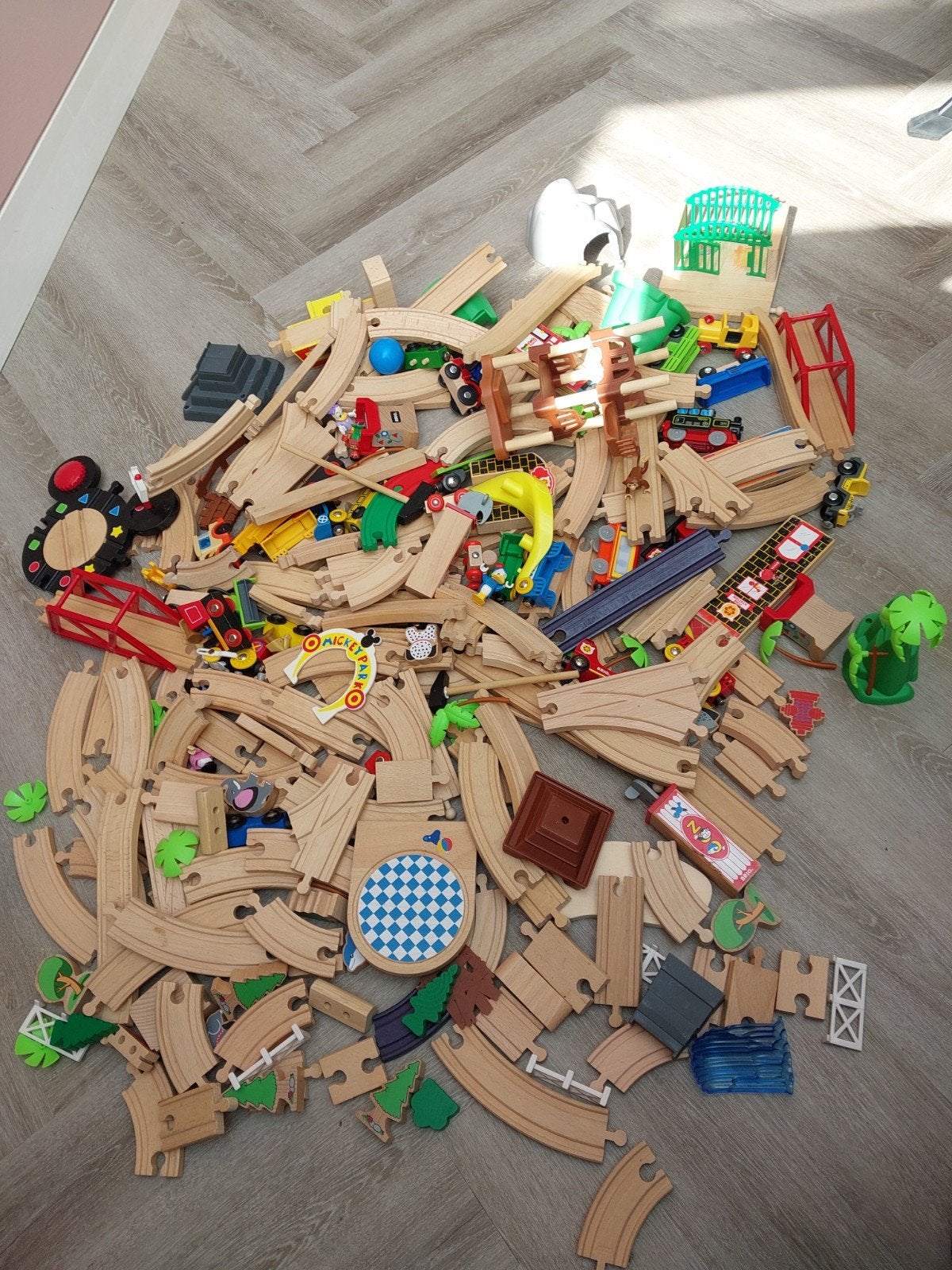 Grote Brio treinbaan set met bruggen wissels dieren disney, Ophalen of Verzenden, Gebruikt, Overige typen