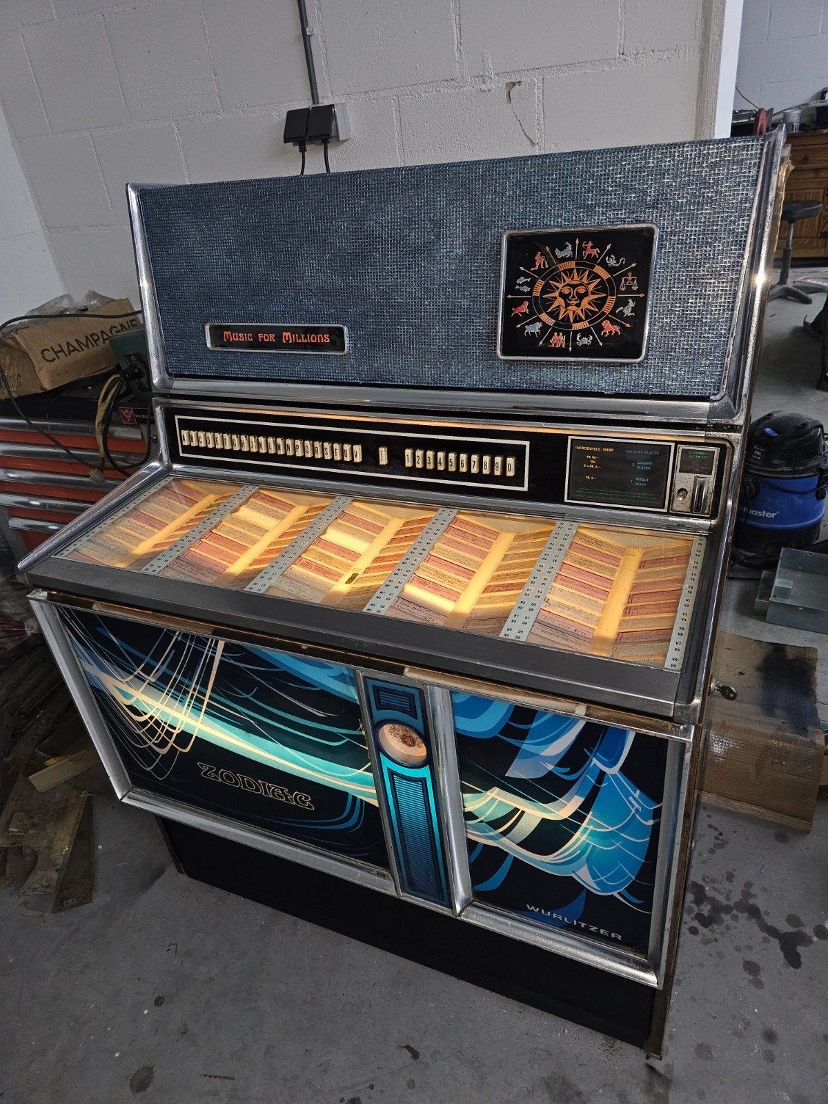 Wurlitzer Zodiac Jukebox - Schuurvondst, Nagezien, Verzamelen, Ophalen, Gebruikt, 1960 tot 1970, Wurlitzer