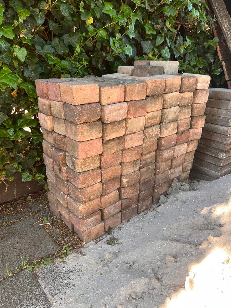 200 stuks kinderkopjes/kasseien/of hoe heten ze, Tuin en Terras, Tegels en Klinkers, Ophalen, Zo goed als nieuw, Natuursteen, Overige typen