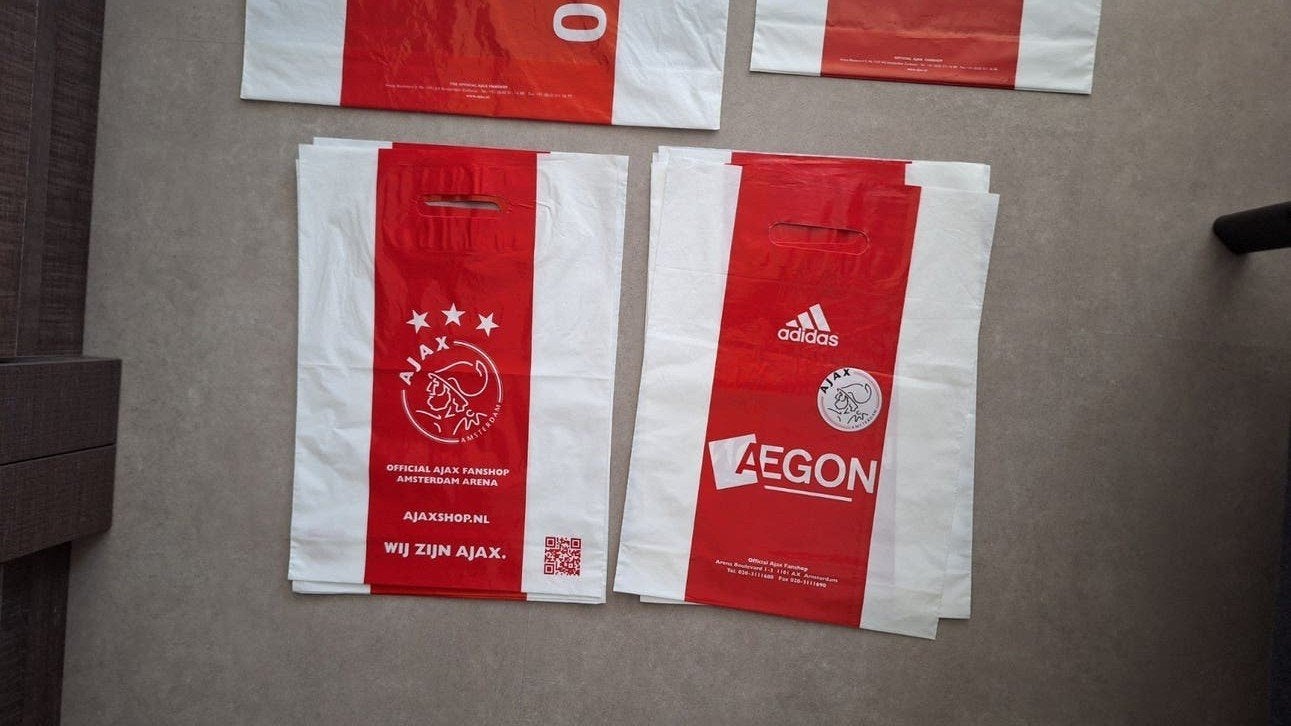 AJAX PLASTIC ..PAPIEREN DRAAGTASJES, Ophalen of Verzenden, Ajax