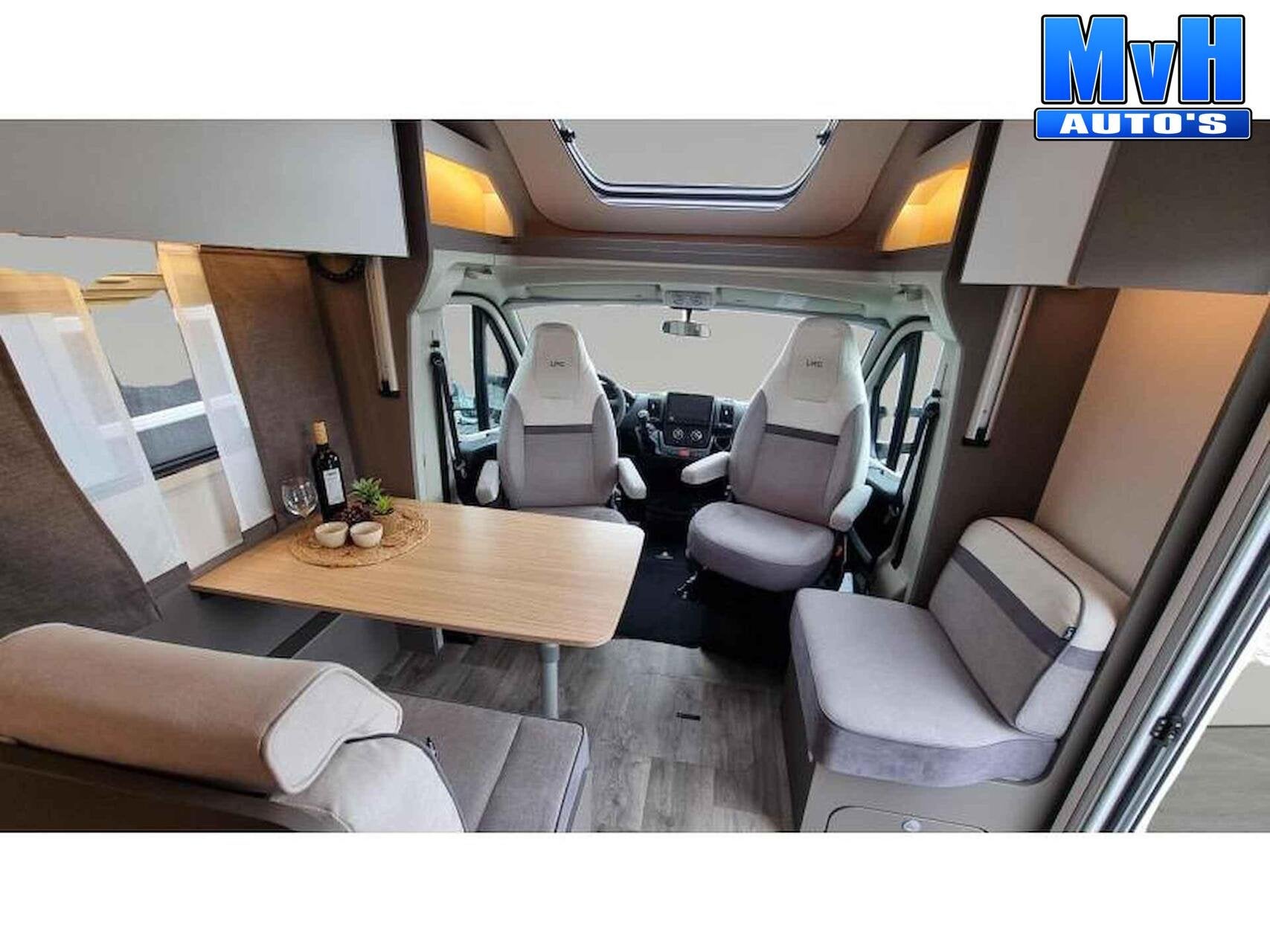 165 PK- LMC H730G LIFT-HEFBED-OFFGRID-2 x AIRCO-TV-GARANTIE, Caravans en Kamperen, 7 tot 8 meter, Bedrijf, Airconditioning, Info@campernet.nl