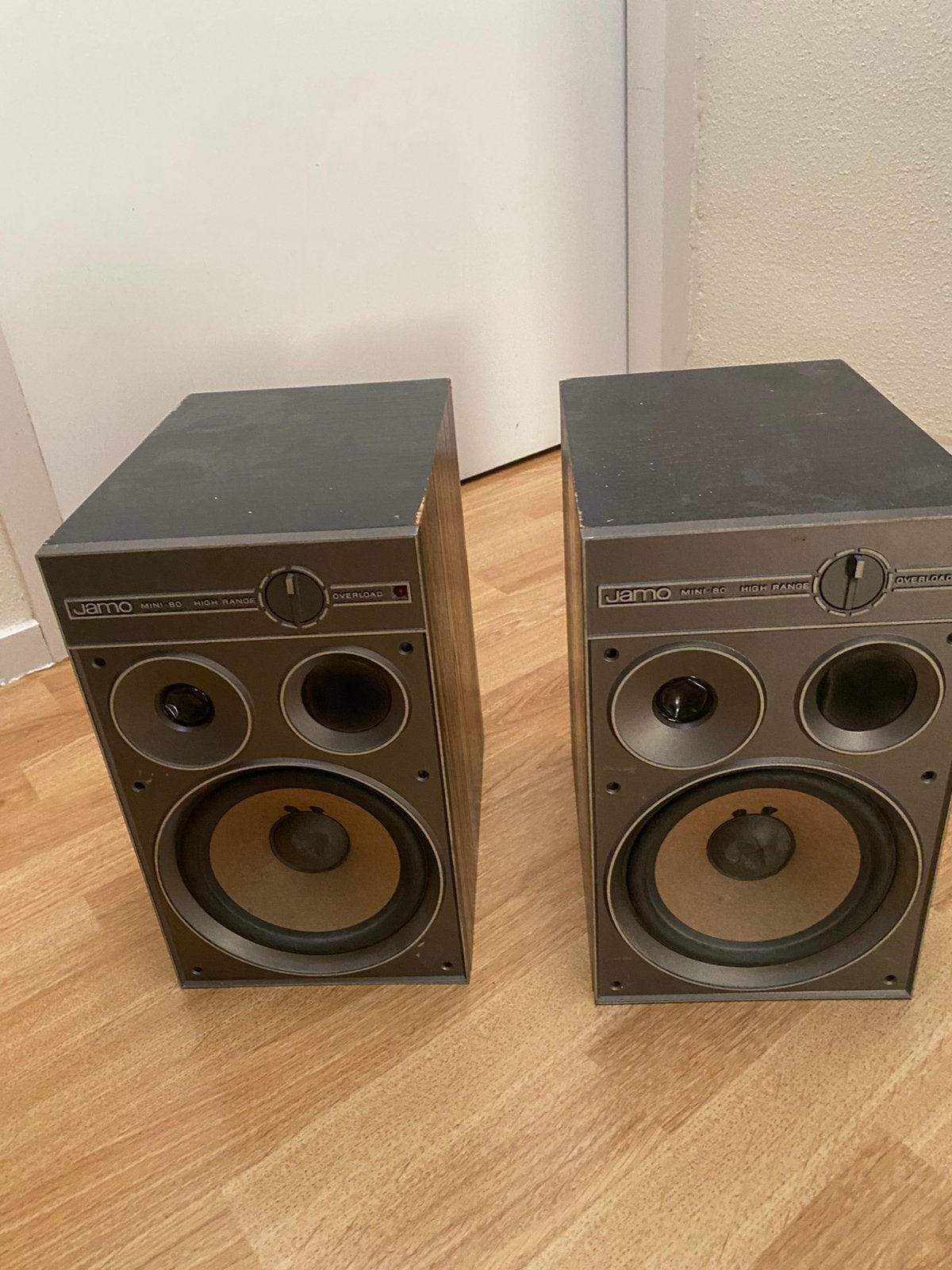 Jamo speakers 2x, Ophalen, Gebruikt