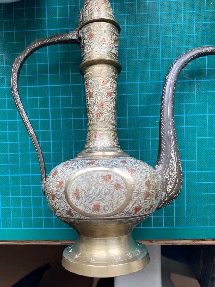 Prachtig koperen kannetje uit India. Hoogte 23cm., Antiek en Kunst, Ophalen of Verzenden, Koper
