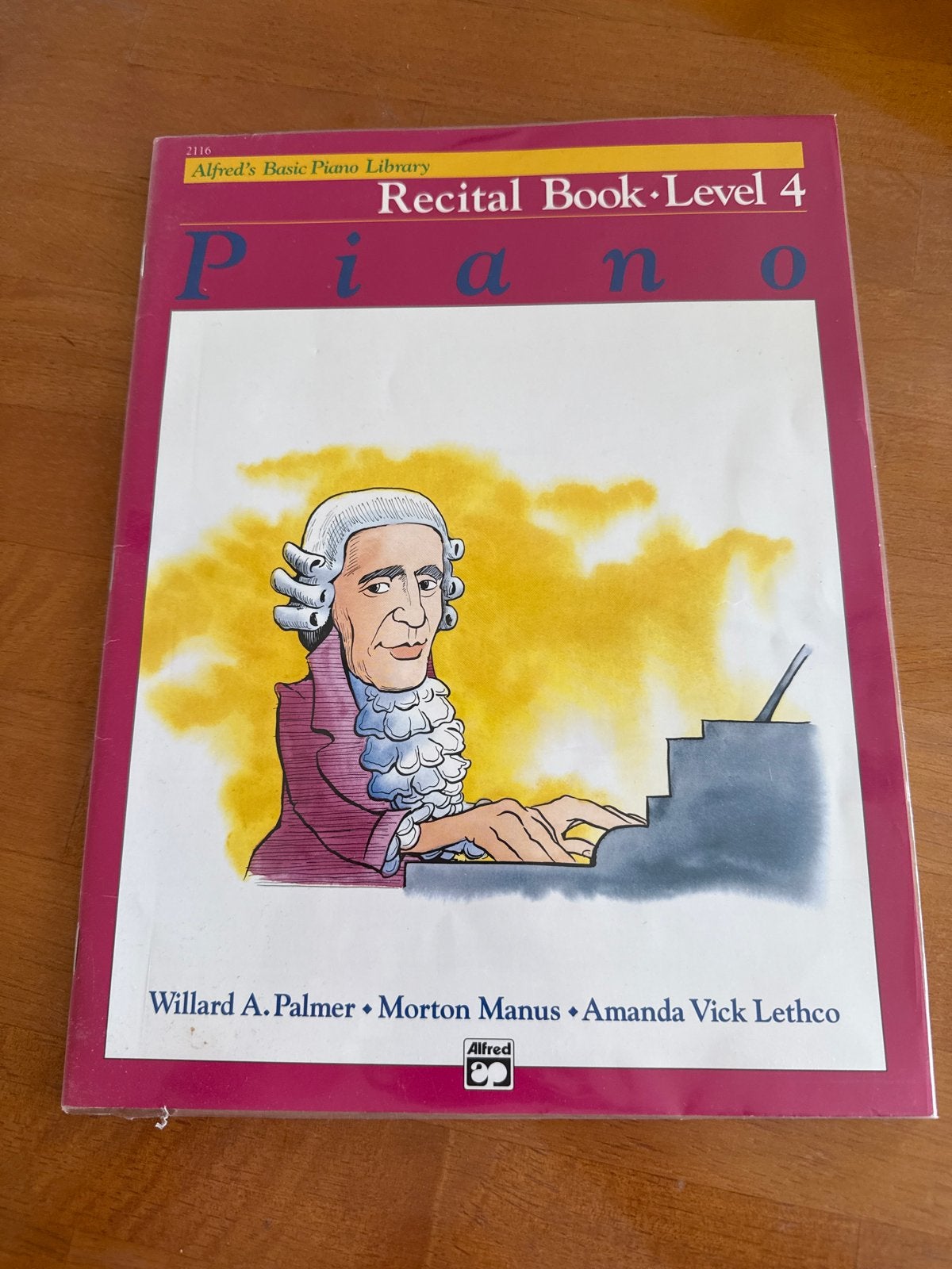 Alfred's Basic Piano Library Recital Book Level 4, Klassiek, Les of Cursus, Ophalen of Verzenden, Zo goed als nieuw