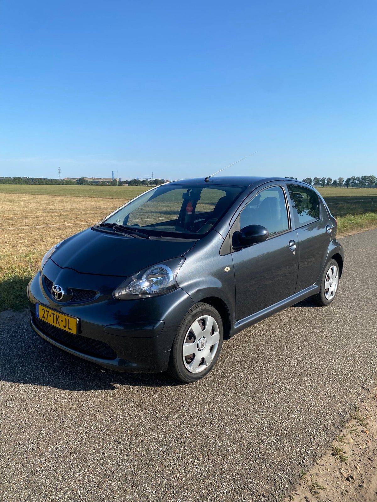 Toyota Aygo 5drs, Voorwielaandrijving, 4 stoelen, Leder en Stof, 68 pk