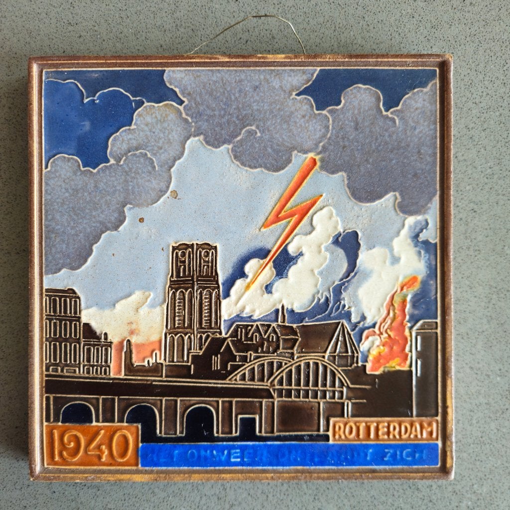 Westraven cloisonné tegel, Antiek en Kunst, Antiek | Wandborden en Tegels, Ophalen