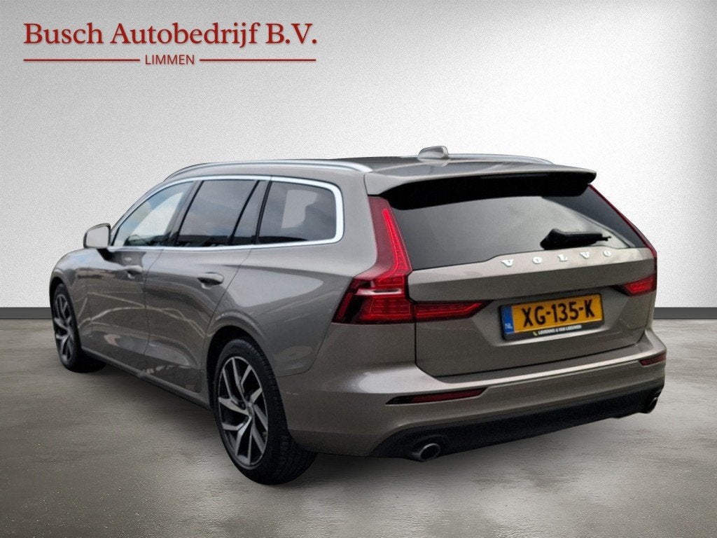 Volvo V60 2.0 T5 Momentum. Alle optie's, Lederen bekleding,, Auto's, 15 km/l, 4 cilinders, Leder, Zilver of Grijs