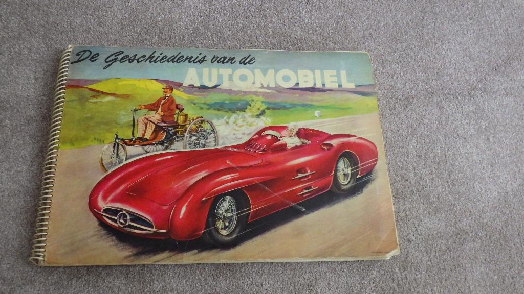 retro plaatjesboek de geschiedenis van automobiel, Ophalen of Verzenden, Overige typen