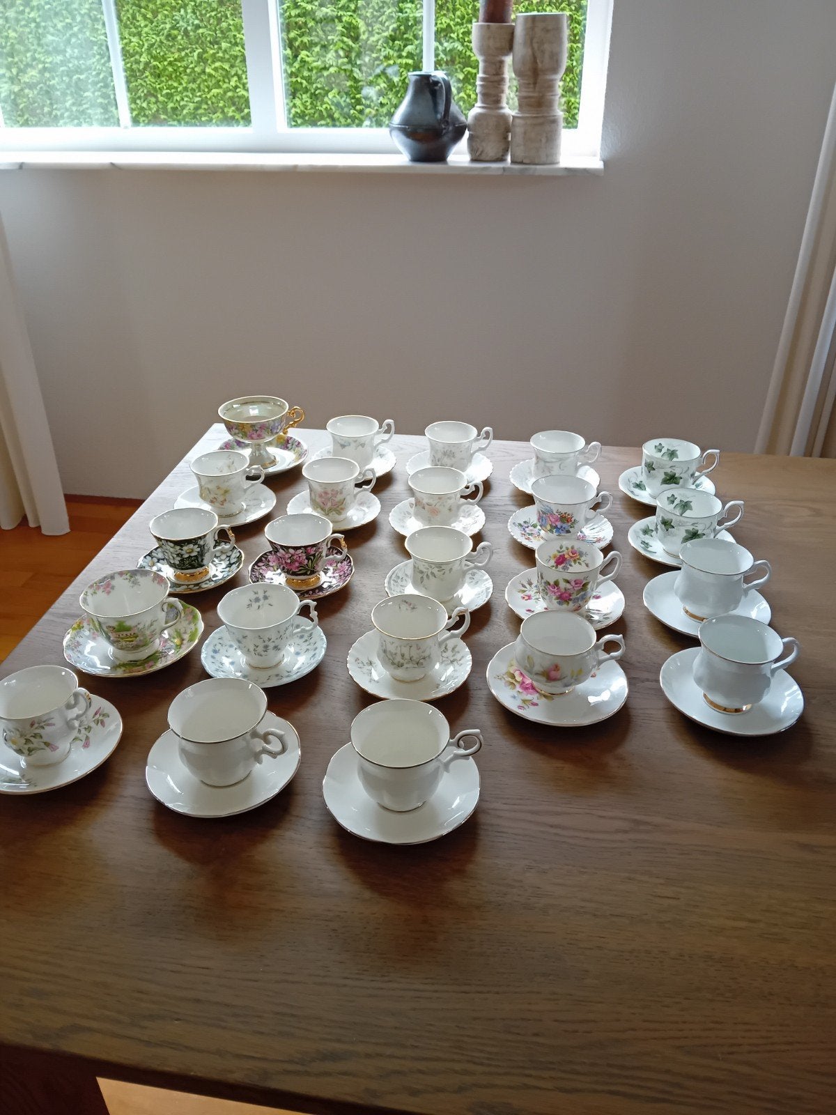 23 Royal Albert en Windsor kop en schotels, Ophalen