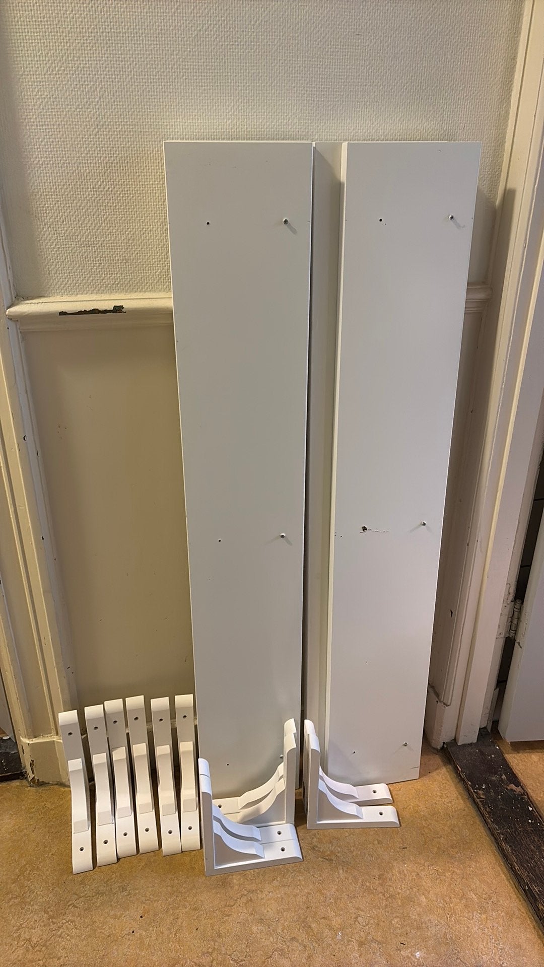 4 IKEA Bergshult planken + 12 Ramshult plankdragers, Huis en Inrichting, Ophalen, Gebruikt