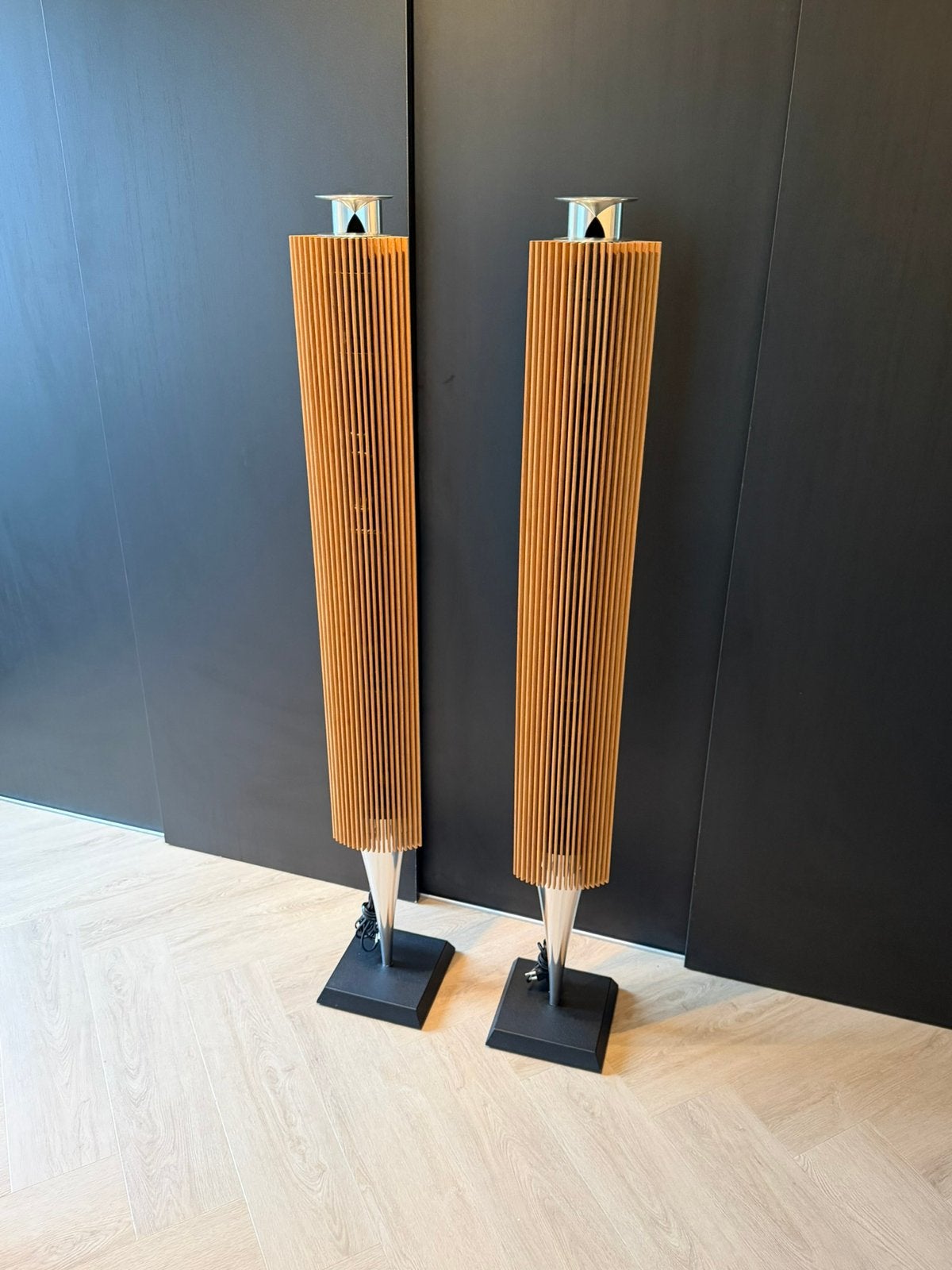 B&O Beolab 18 luidsprekers Bang&Olufsen eiken covers, Audio, Tv en Foto, Ophalen, Zo goed als nieuw, Overige merken