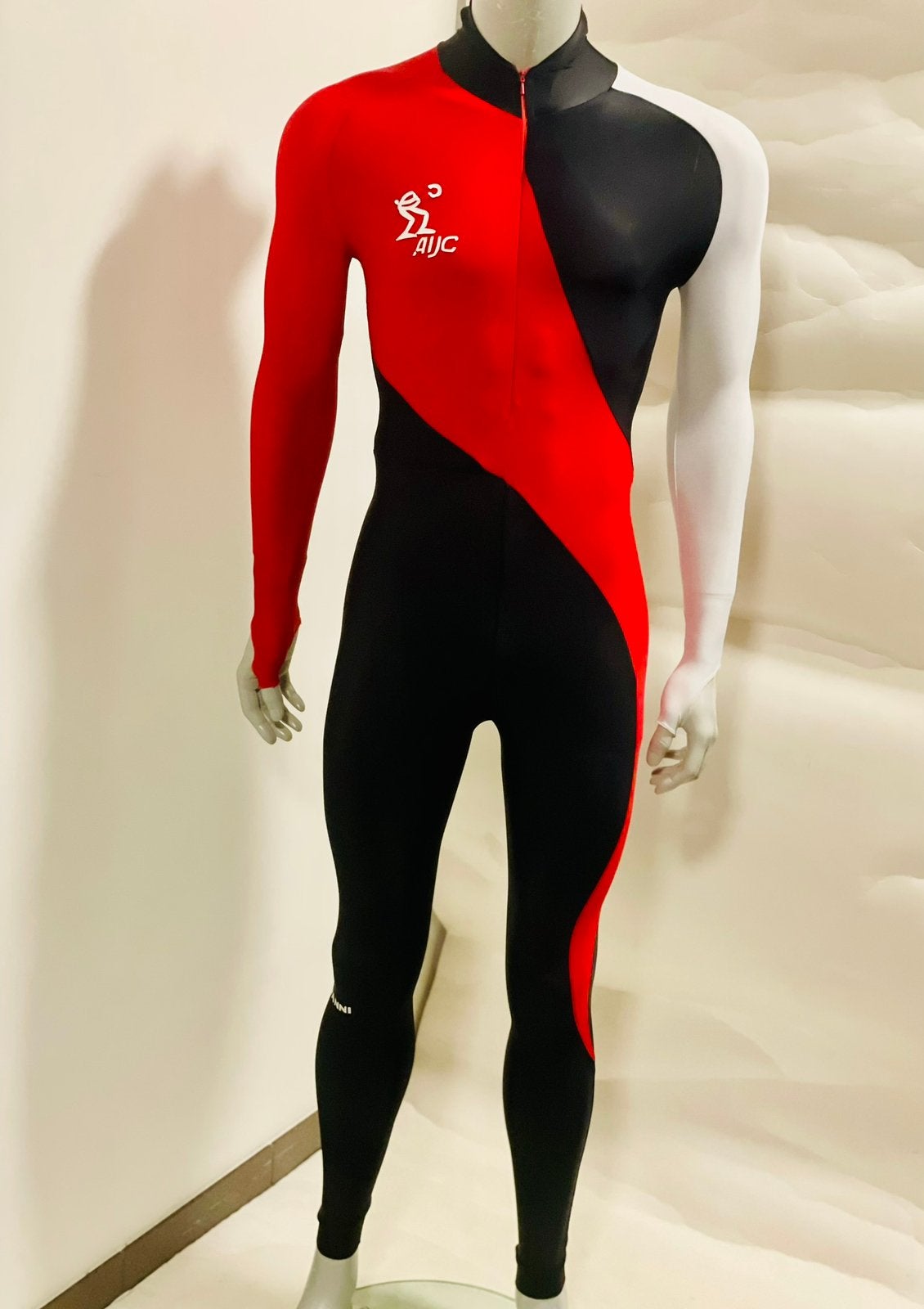 Schaatskleding schaatspak snelpak speedsuit maat S Giovanni, Sport en Fitness, Schaatsen, Ophalen of Verzenden, Zo goed als nieuw