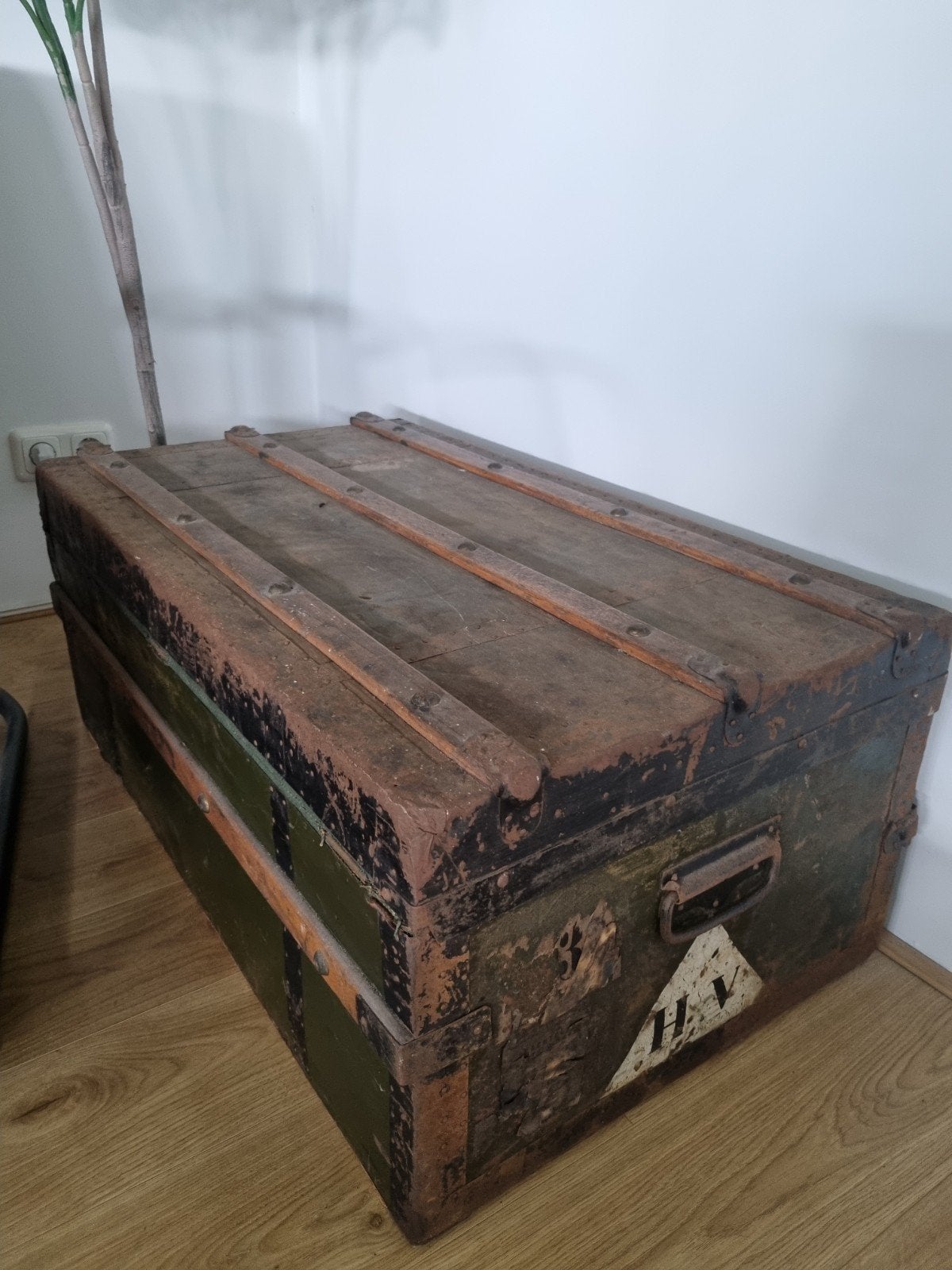 Oude scheepkist/hutkoffer (leuk als opbergkist, salontafel), Ophalen, Gebruikt, 50 tot 100 cm, 5 – 50