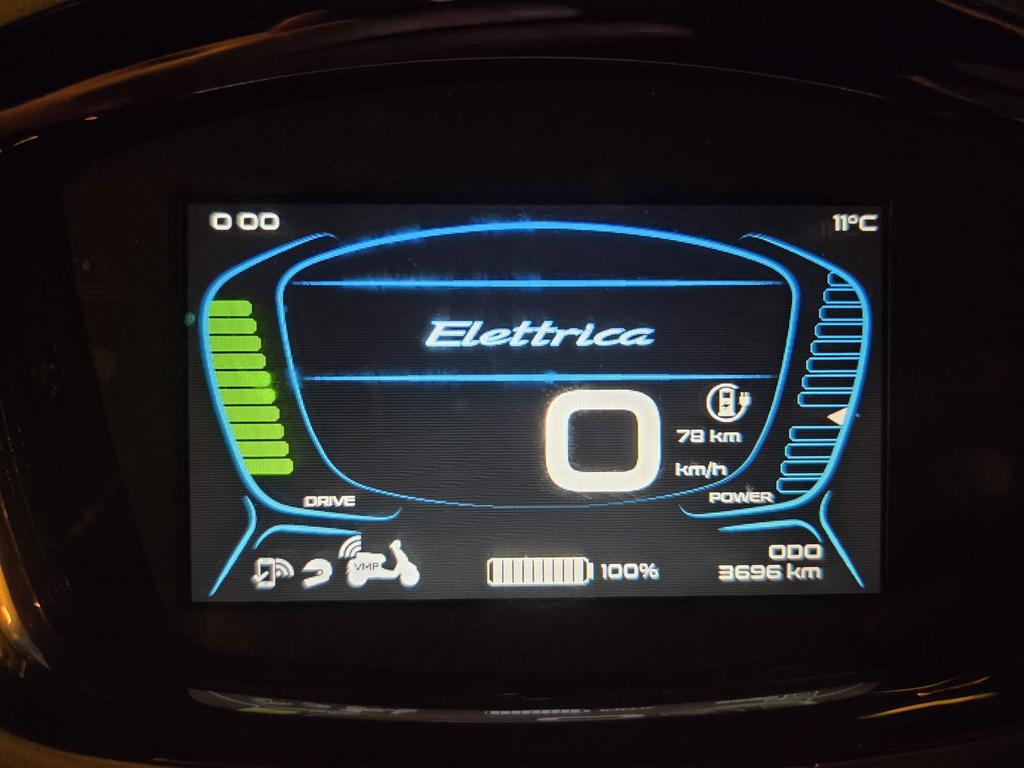 Vespa Elettrica, Fietsen en Brommers, Scooters | Vespa, Ophalen, Zo goed als nieuw, Elektrisch, Overige modellen