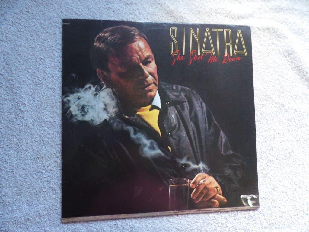 Frank Sinatra - she shot me down, LP, Beschermende buitenhoes, Zo goed als nieuw, 12 inch