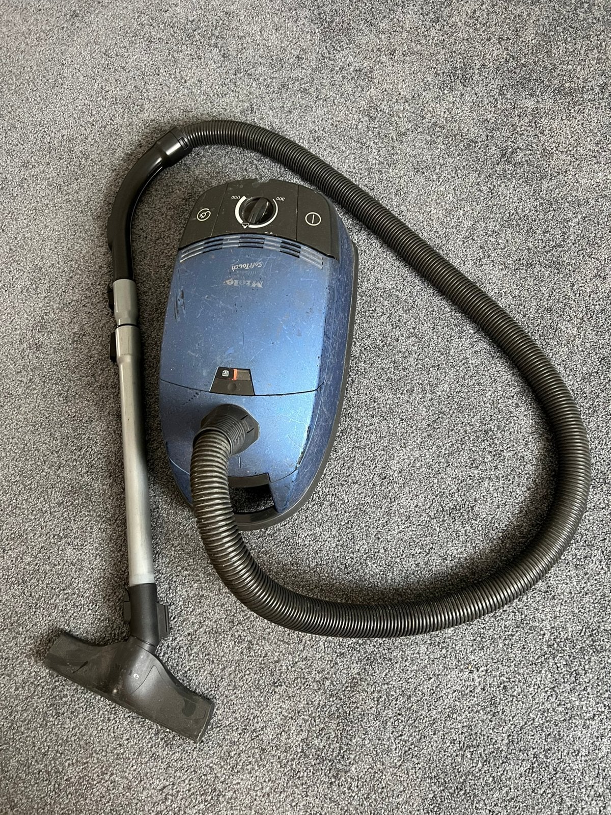 Miele stofzuiger 100%, Witgoed en Apparatuur, Stofzuigers, Gebruikt, Stille werking, Miele, 2000 watt of meer