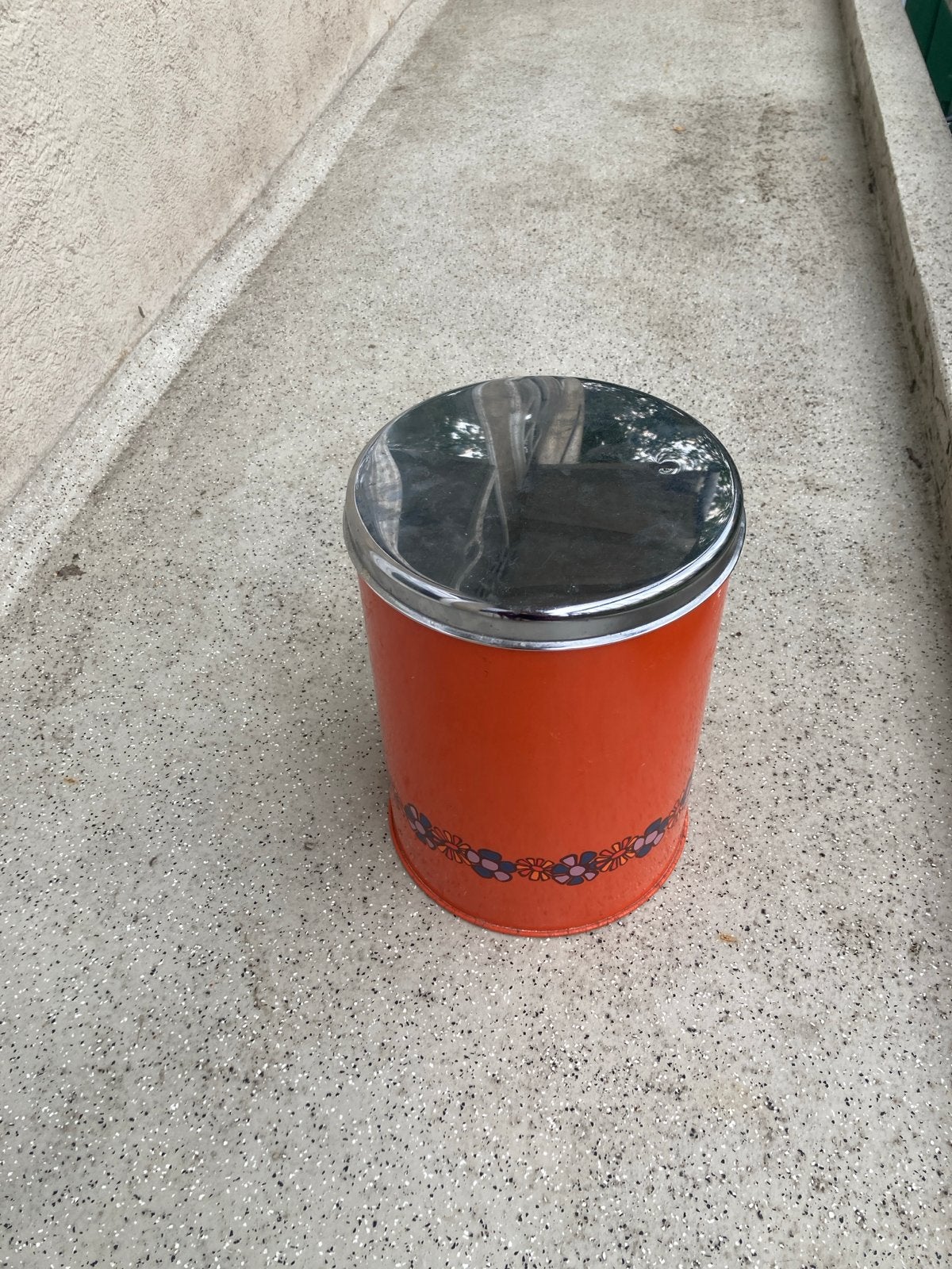 Brabantia Vintage Extra Groot Blik - Oranje met Bloemen, Vintage, Gebruikt, Ophalen of Verzenden, Oranje