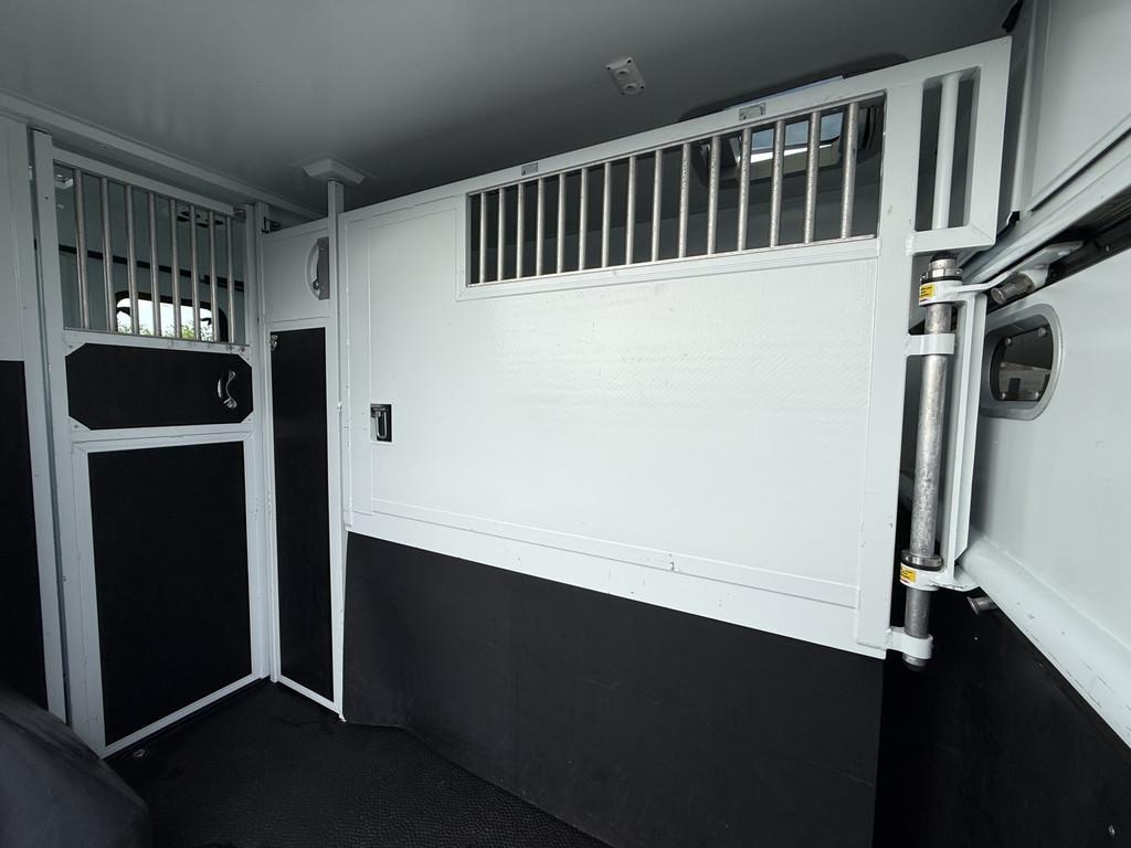 Renault Master | HORSETRUCK | THEAULT | STALLION 5XL | 2018, Weduwestraat 12
4884MV  WERNHOUT, NL, Paardenwagentje NL | MVV HORSETRUCKS
