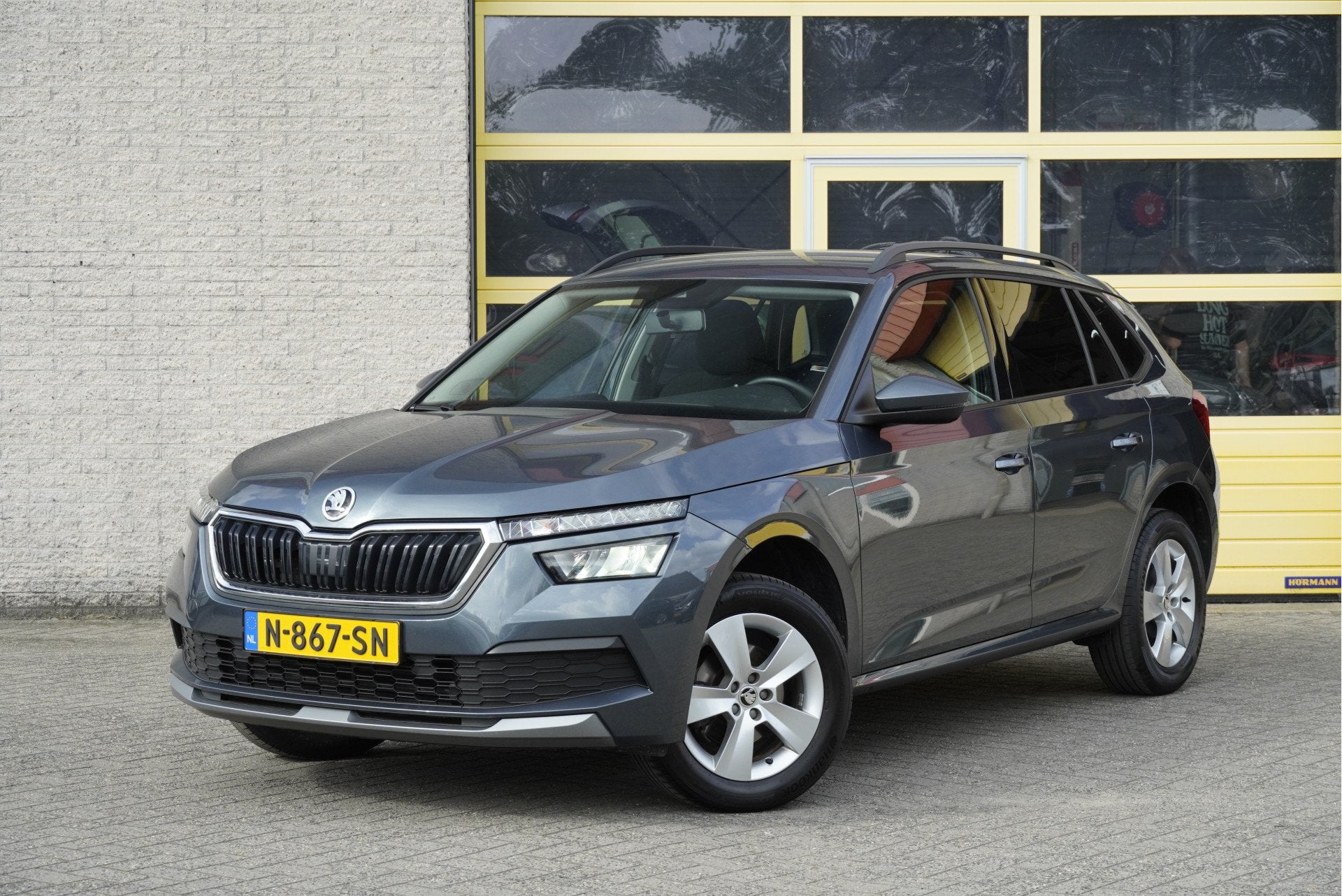 Skoda Kamiq 1.0 TSI Ambition BJ2022 Lmv 16" | Led V+A | Pdc, Auto's, Dealer onderhouden, Stof, Gebruikt, 620 kg