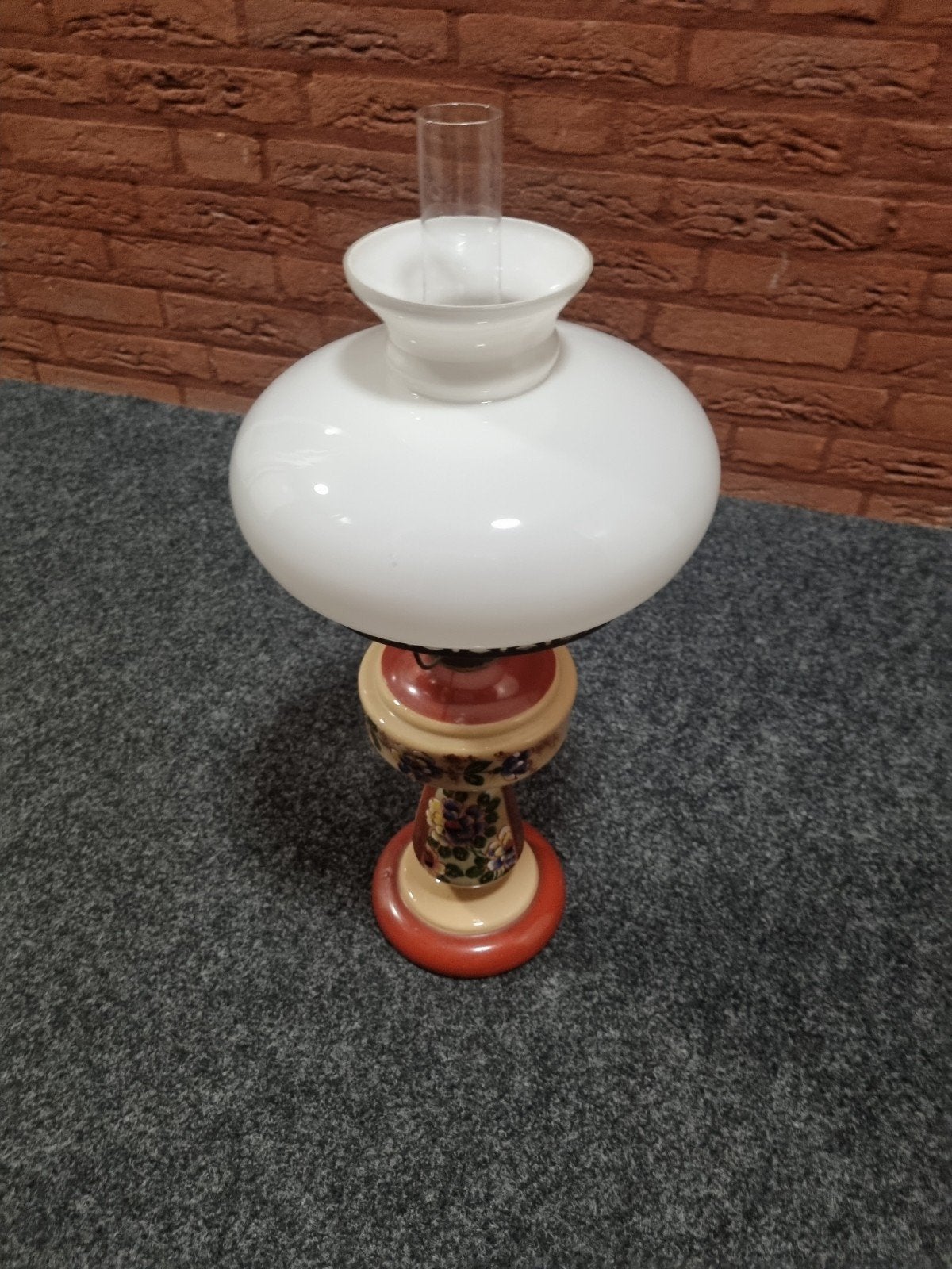 Antieke olielamp met glazen kap, Ophalen of Verzenden