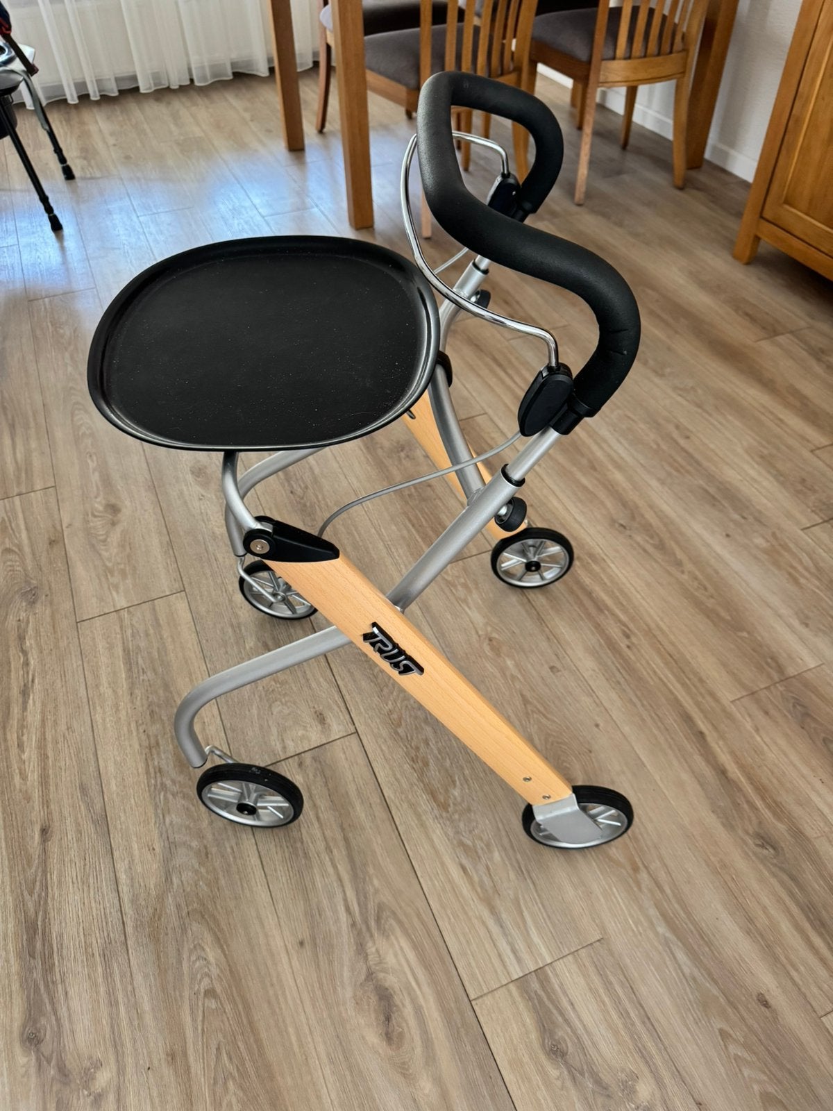 Handige binnen rollator, Trust, Ophalen, Lichtgewicht, Zo goed als nieuw