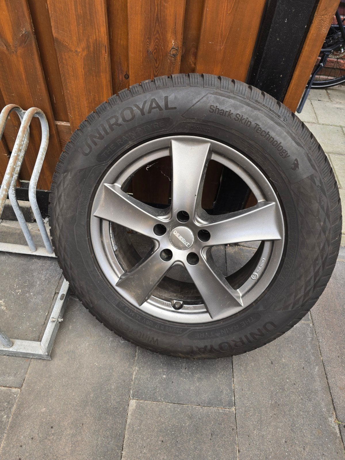 Uniroyal Winterexpert winterbanden met Dezent velgen, Ophalen, Gebruikt, Banden en Velgen, 17 inch