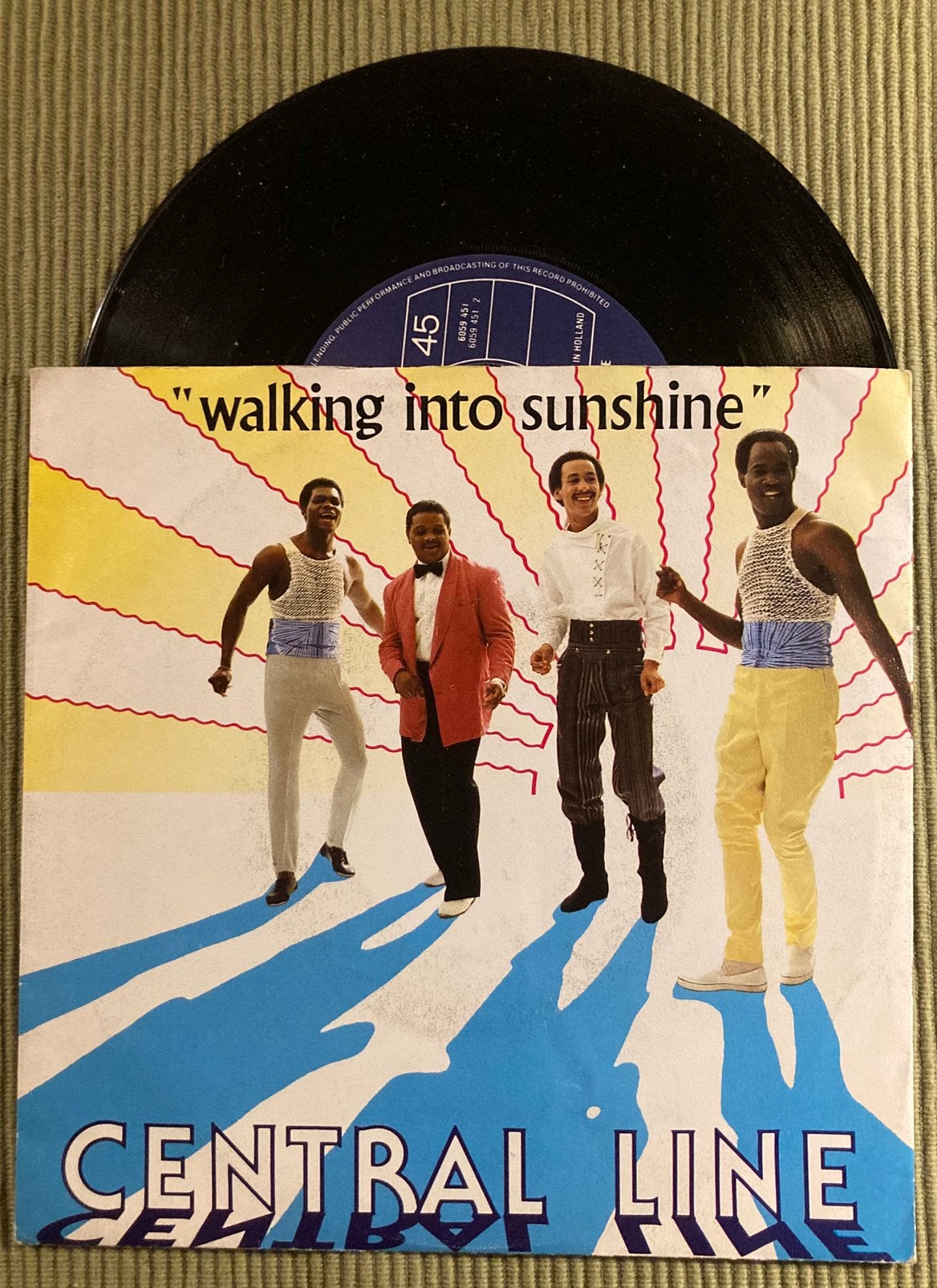Vinyl single Central Line - Walking into sunshine, 7 inch, Ophalen of Verzenden, Zo goed als nieuw, Dance en House