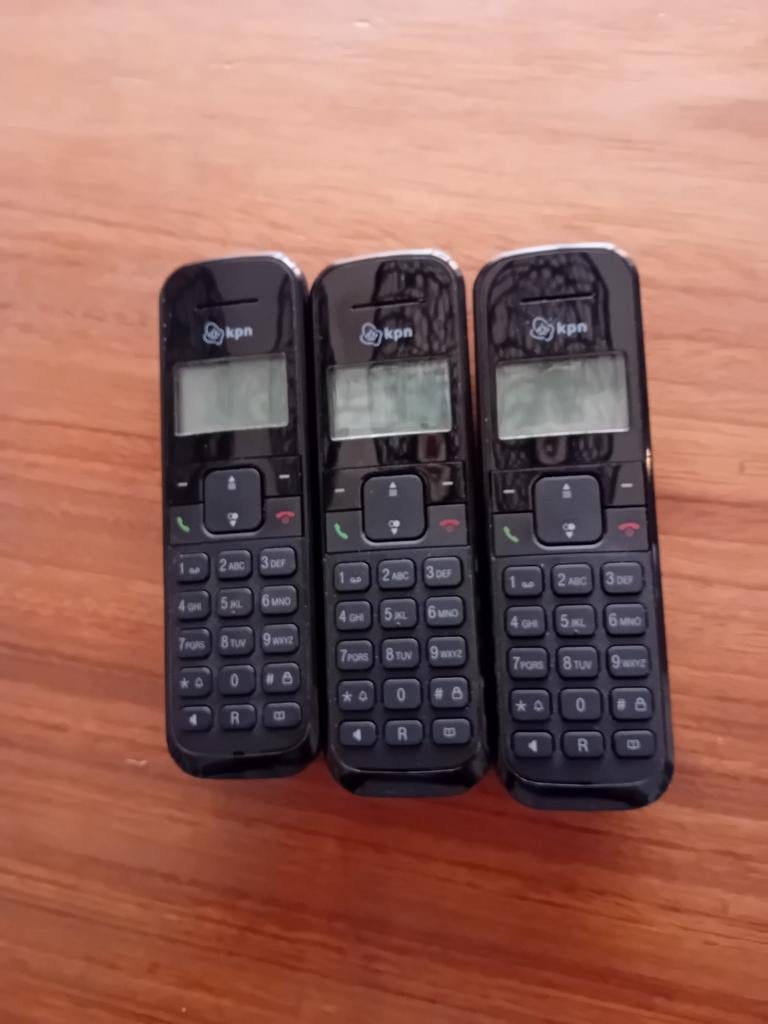 KPN Triplepack Arizona Basic 100 draadloze telefoons, Ophalen, Gebruikt, 3 handsets