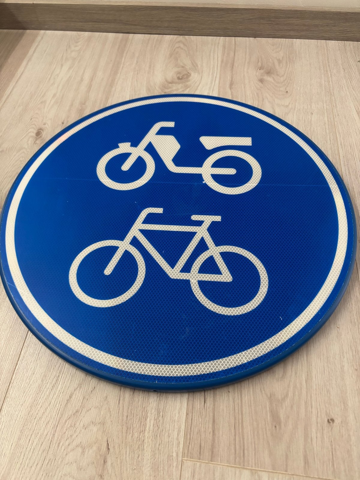 Verkeersbord, Ophalen, Zo goed als nieuw