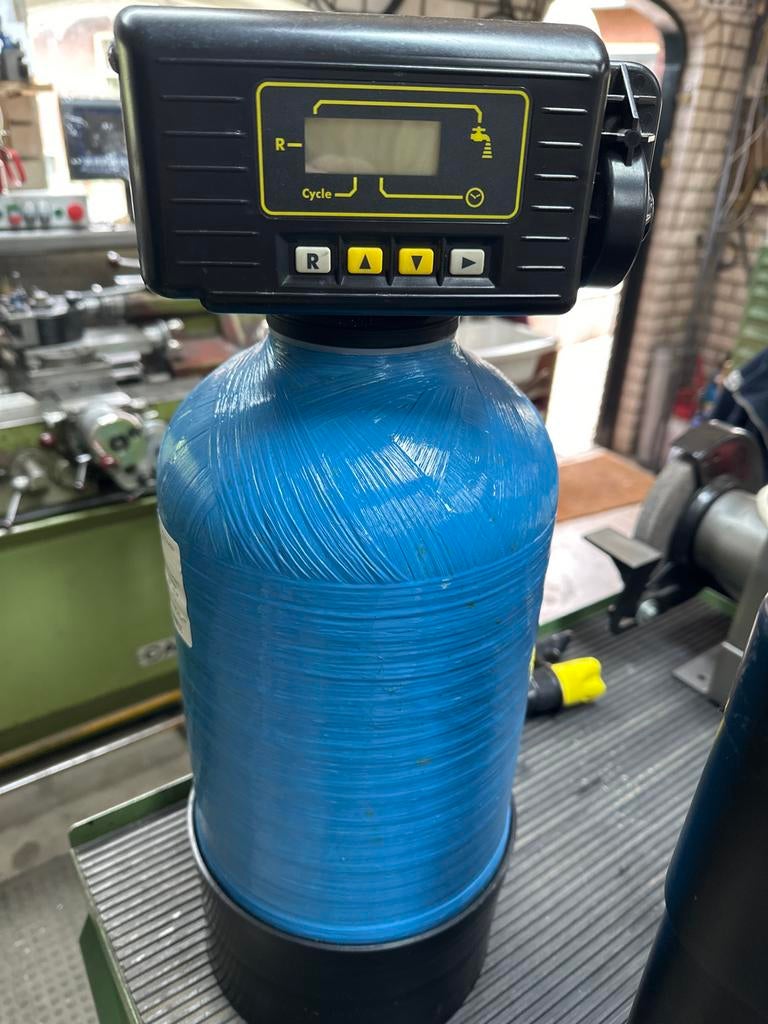 WaterLuxe Waterontharder met zout - Zo goed als nieuw, Ophalen, Niet werkend, Waterontharder met zout
