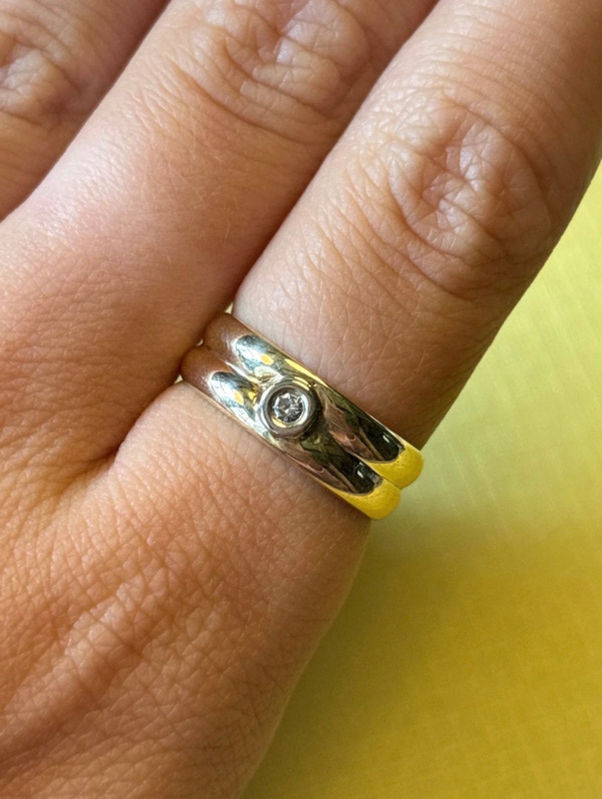 14 karaat geelgouden dubbele bandring met diamant, Met kristal, 18 tot 19, Verzenden, Zo goed als nieuw